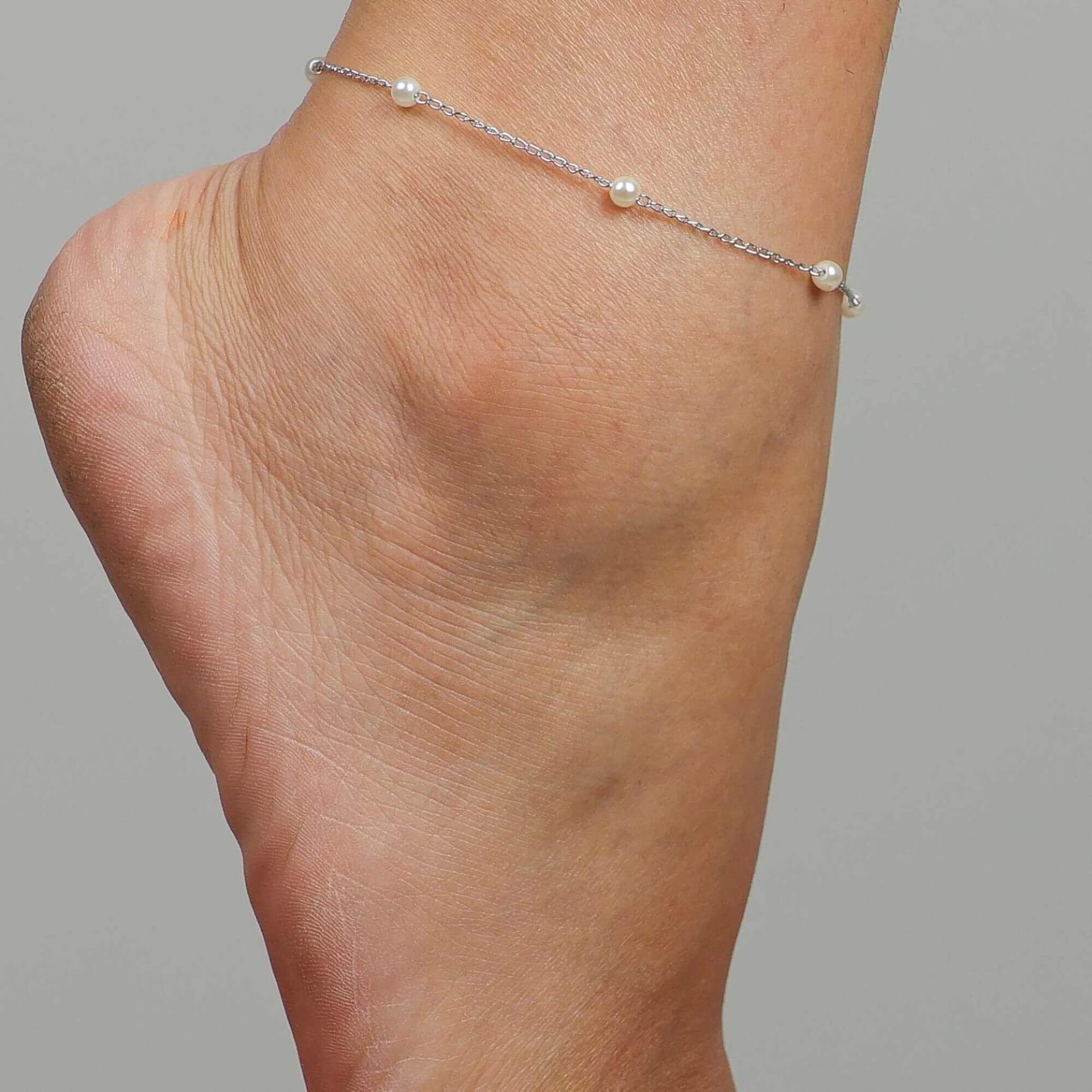 Tornozeleira Folheado a Ródio Pérolas 4mm Prata 2