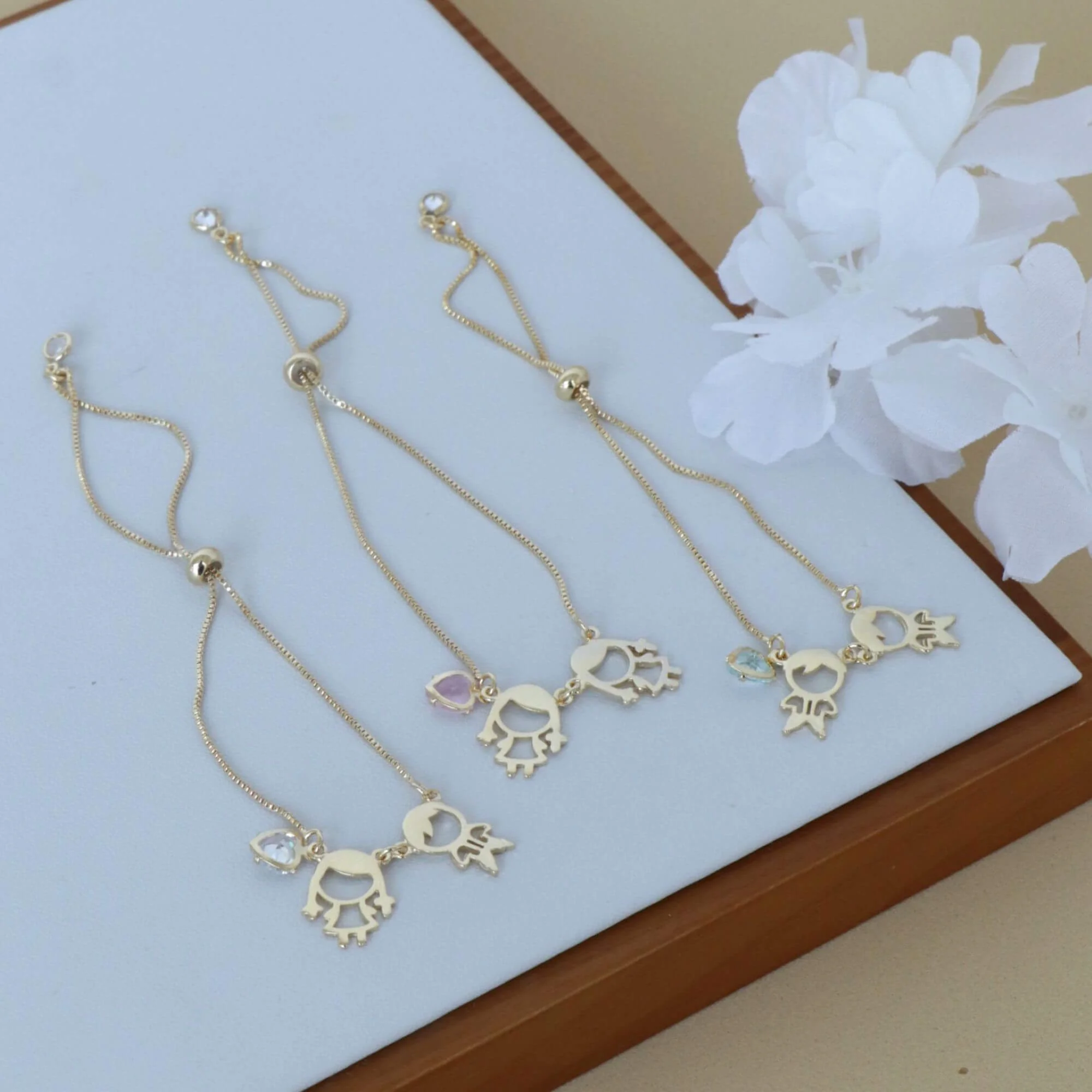 Pulseira Folheado a Ouro 18k Regulável Dois Filhos e Coração Zircônia Azul Ouro 18k/Azul 4