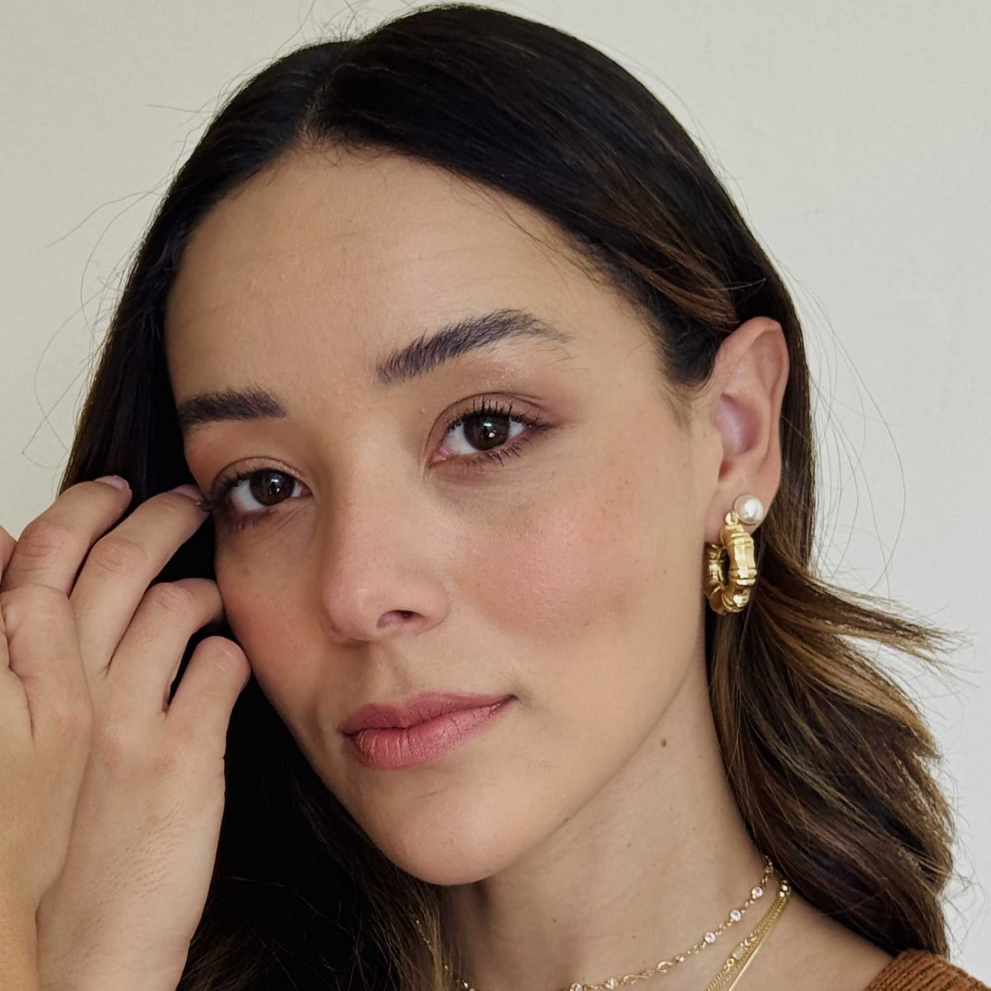 Brinco Folheado a Ouro 18k Meia Pérola M Ouro 18k 3