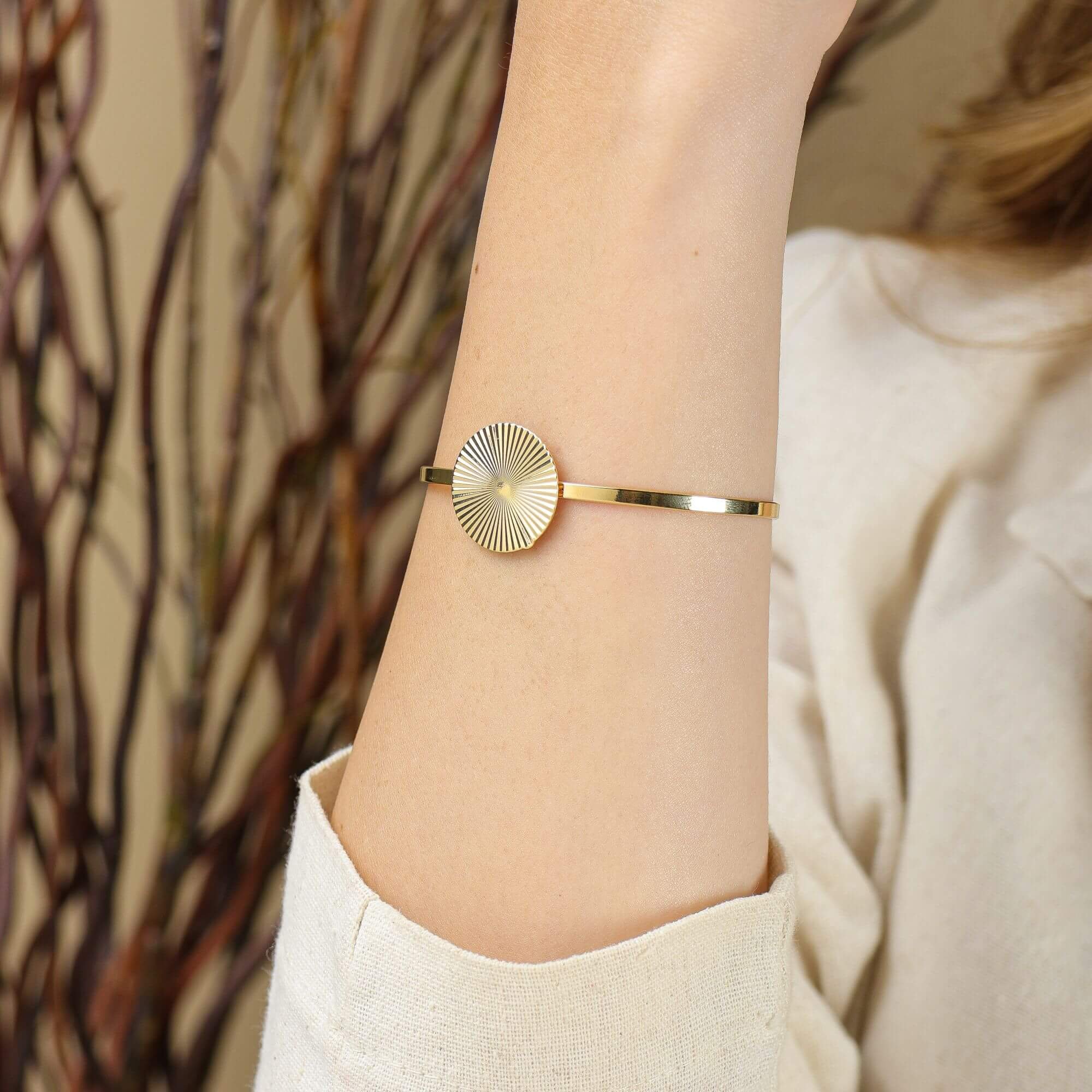 Bracelete Folheado a Ouro 18k Orgânico Detalhes Texturados Ouro 18k 2