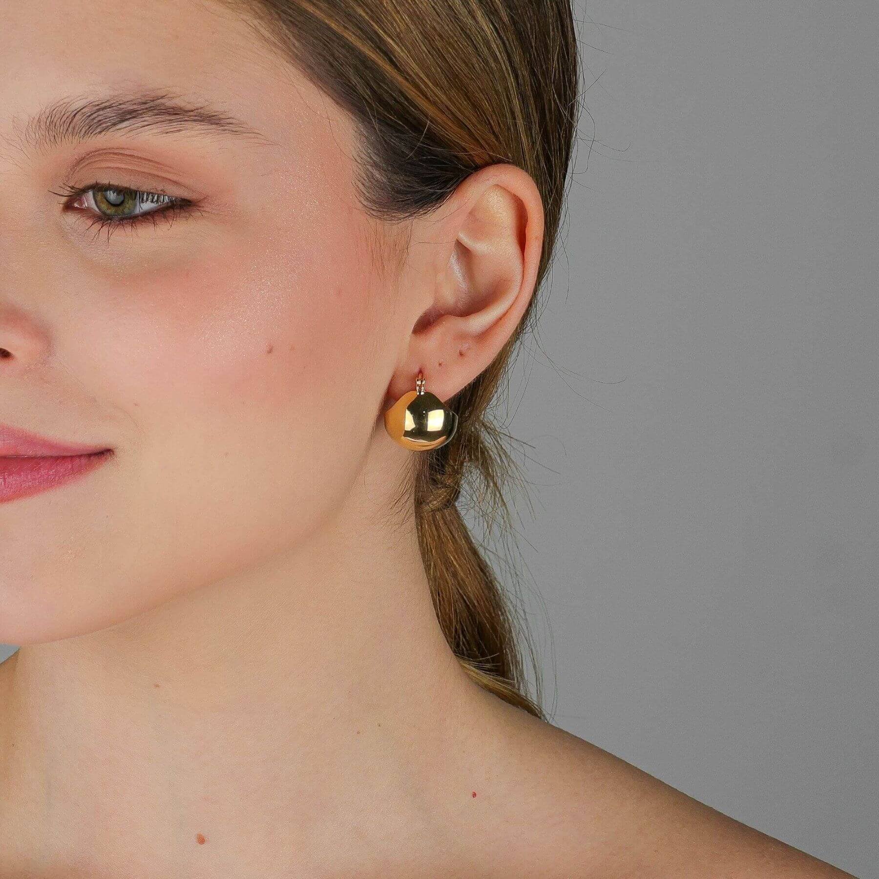 Argolinha Folheado a Ouro 18k Tranqueta Abaulada G Ouro 18k 2