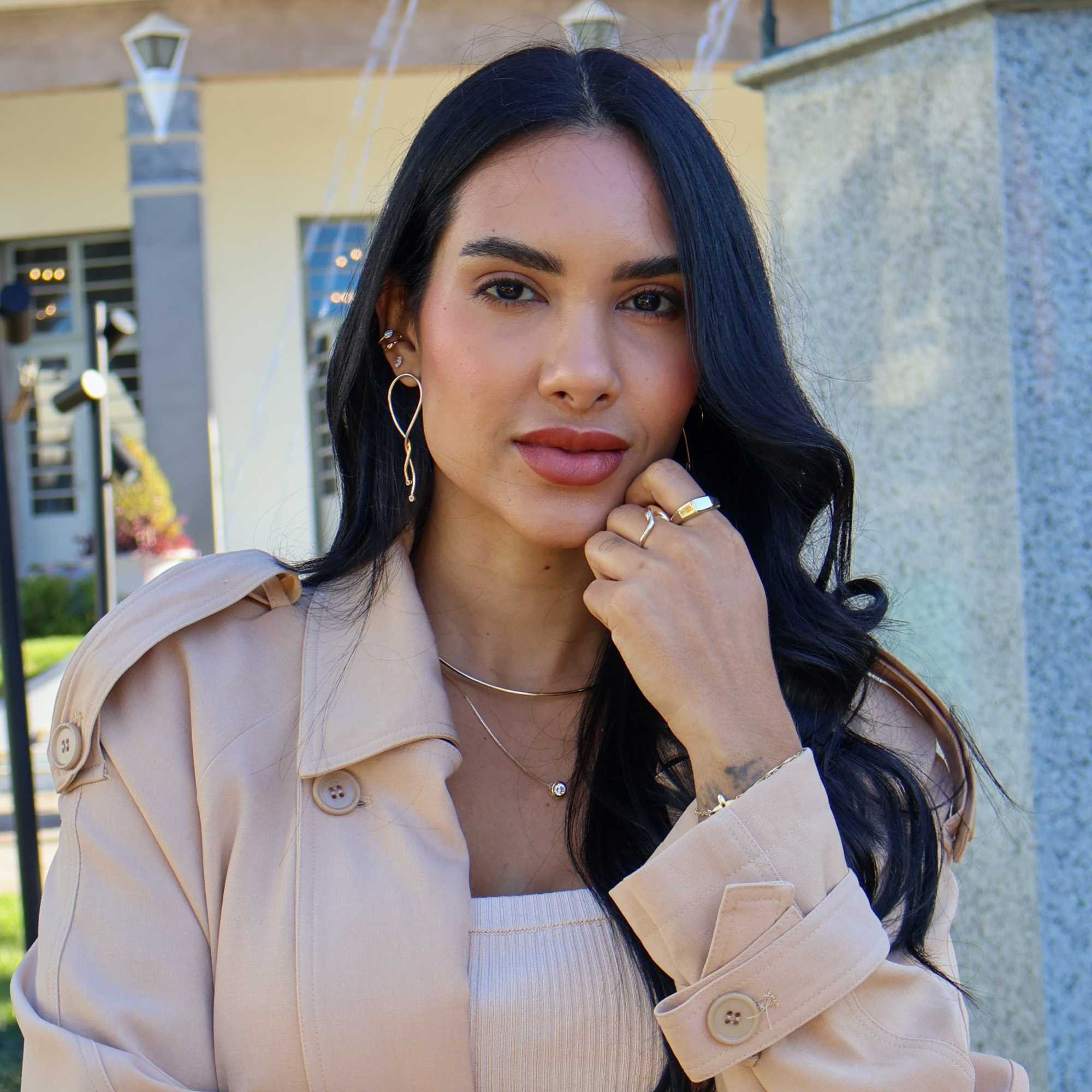 Brinco Folheado a Ouro 18k Longo Linhas Entrelaçadas Zircônia Dourado 5