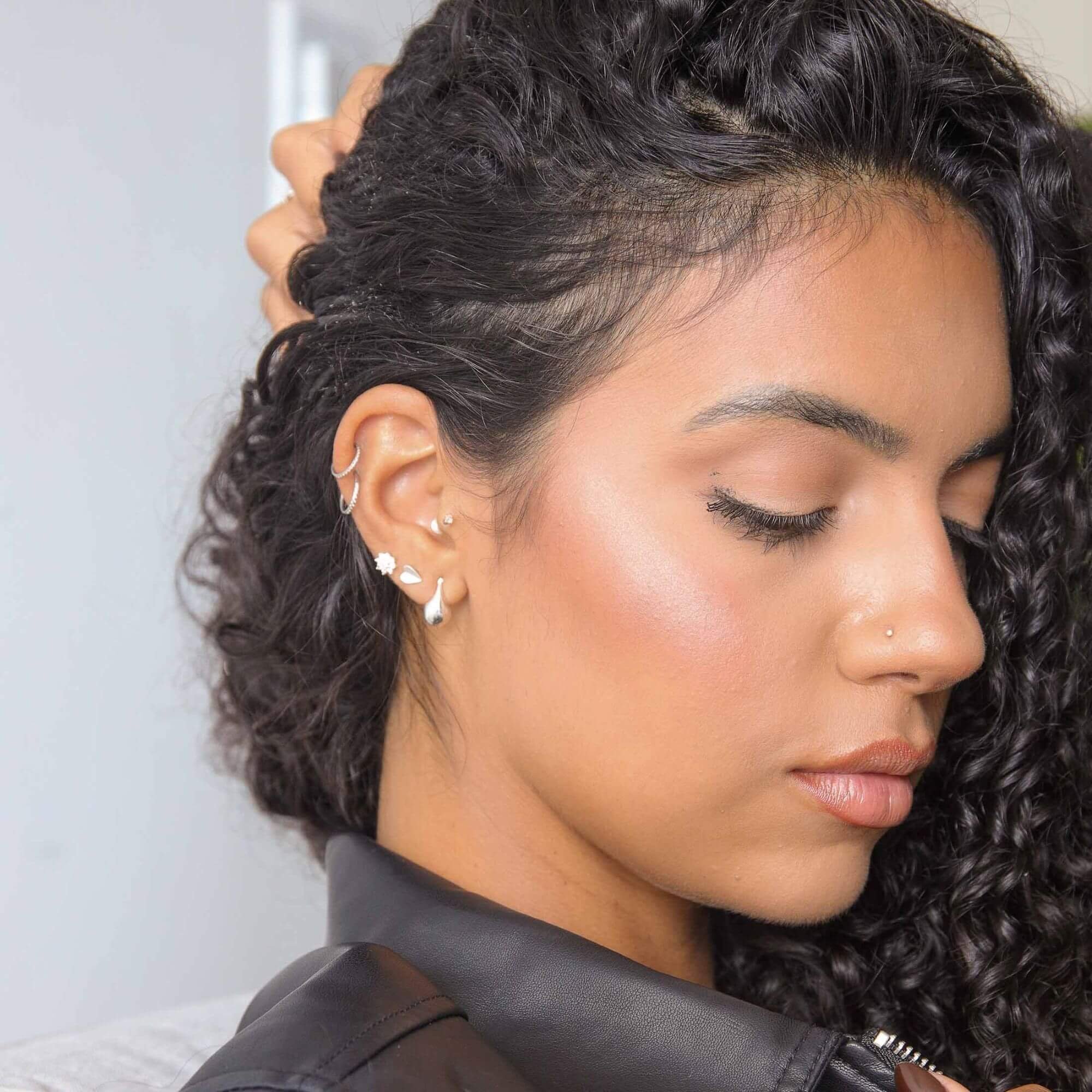 Argolinha Prata 925 Orgânica Meia Gota Lisa Prata 5