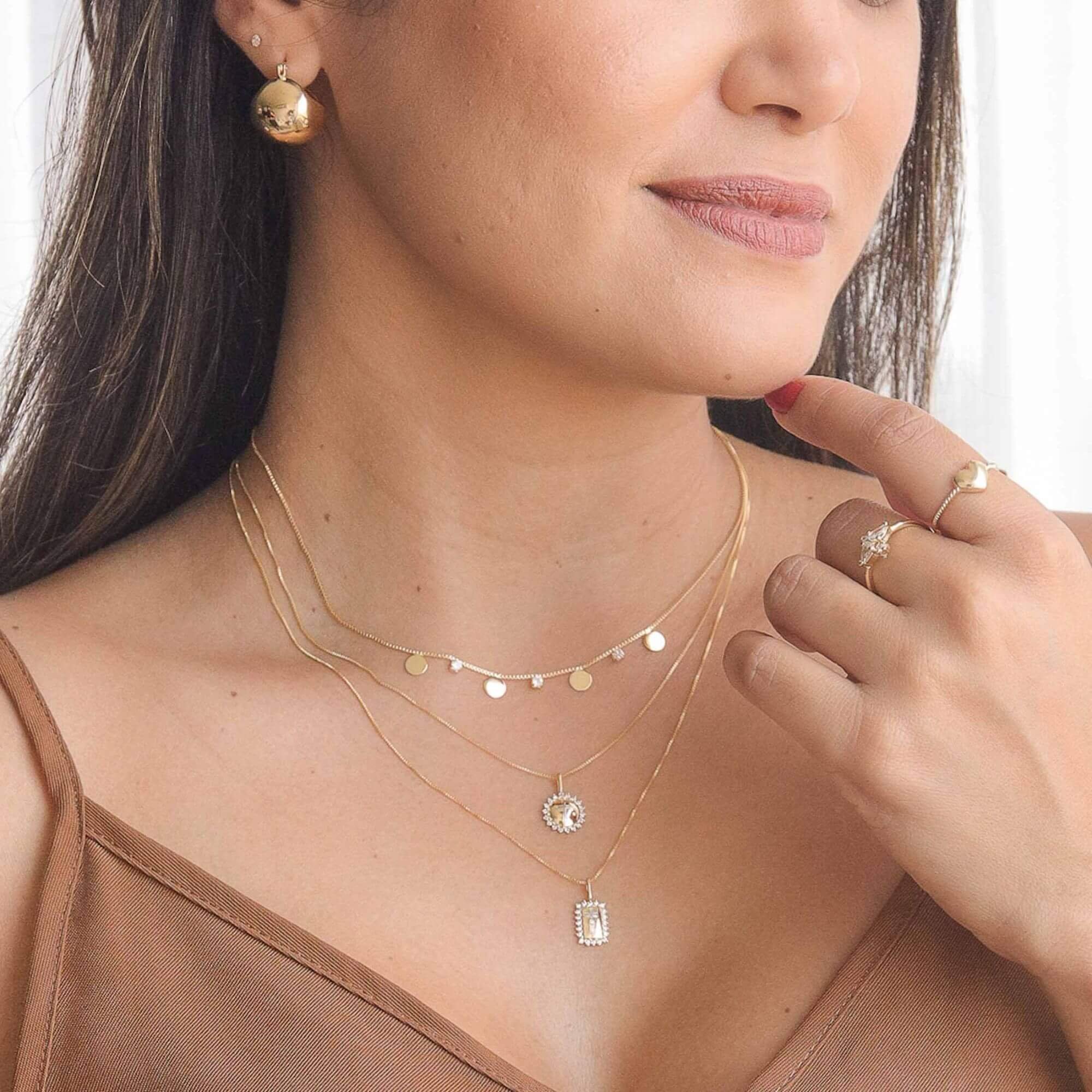 Colar Folheado a Ouro 18k Pingente Redondo Crucifixo Dourado 2