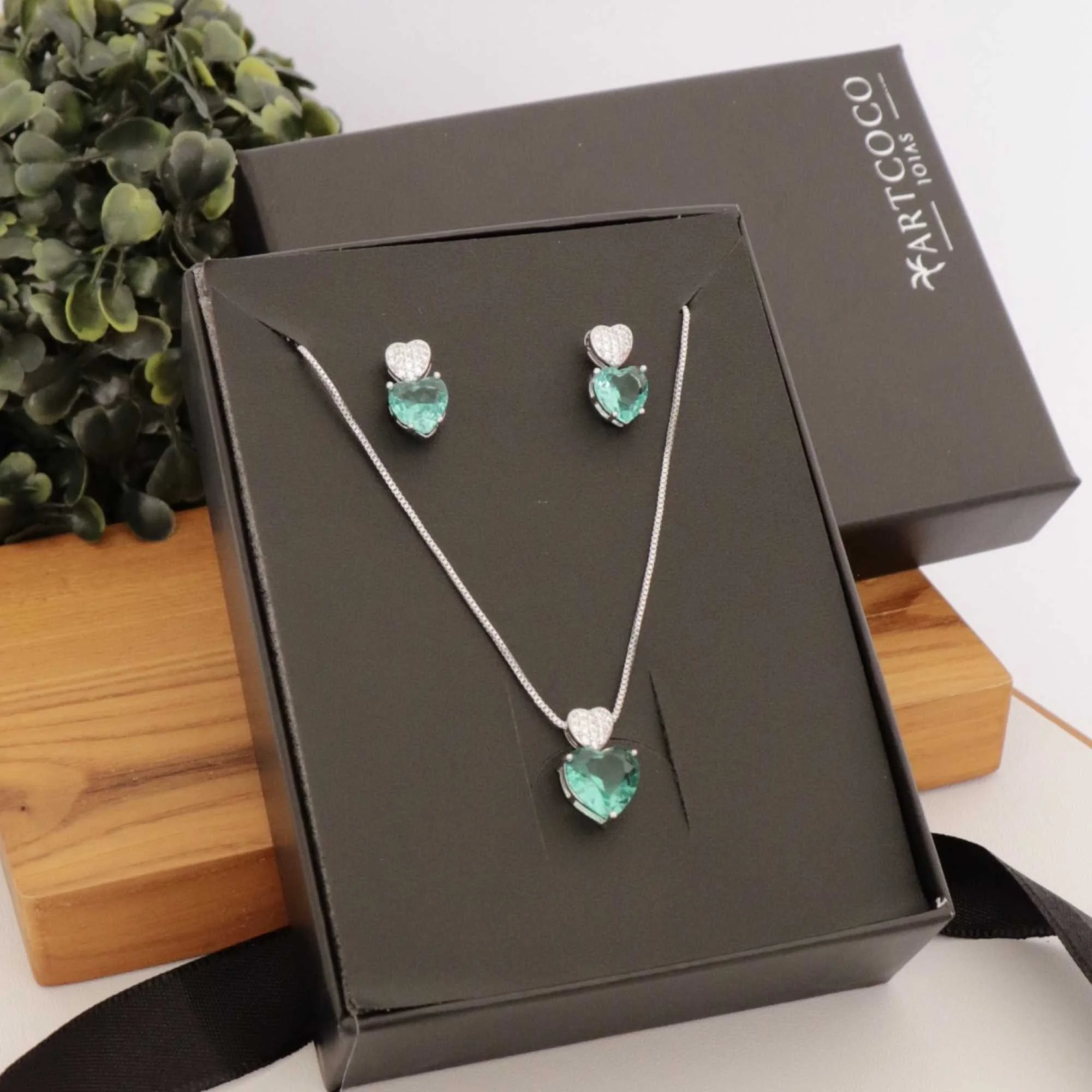 Conjunto Folheado a Ródio Coração Verde Turmalina e Cravejado Prata/Verde Claro 3