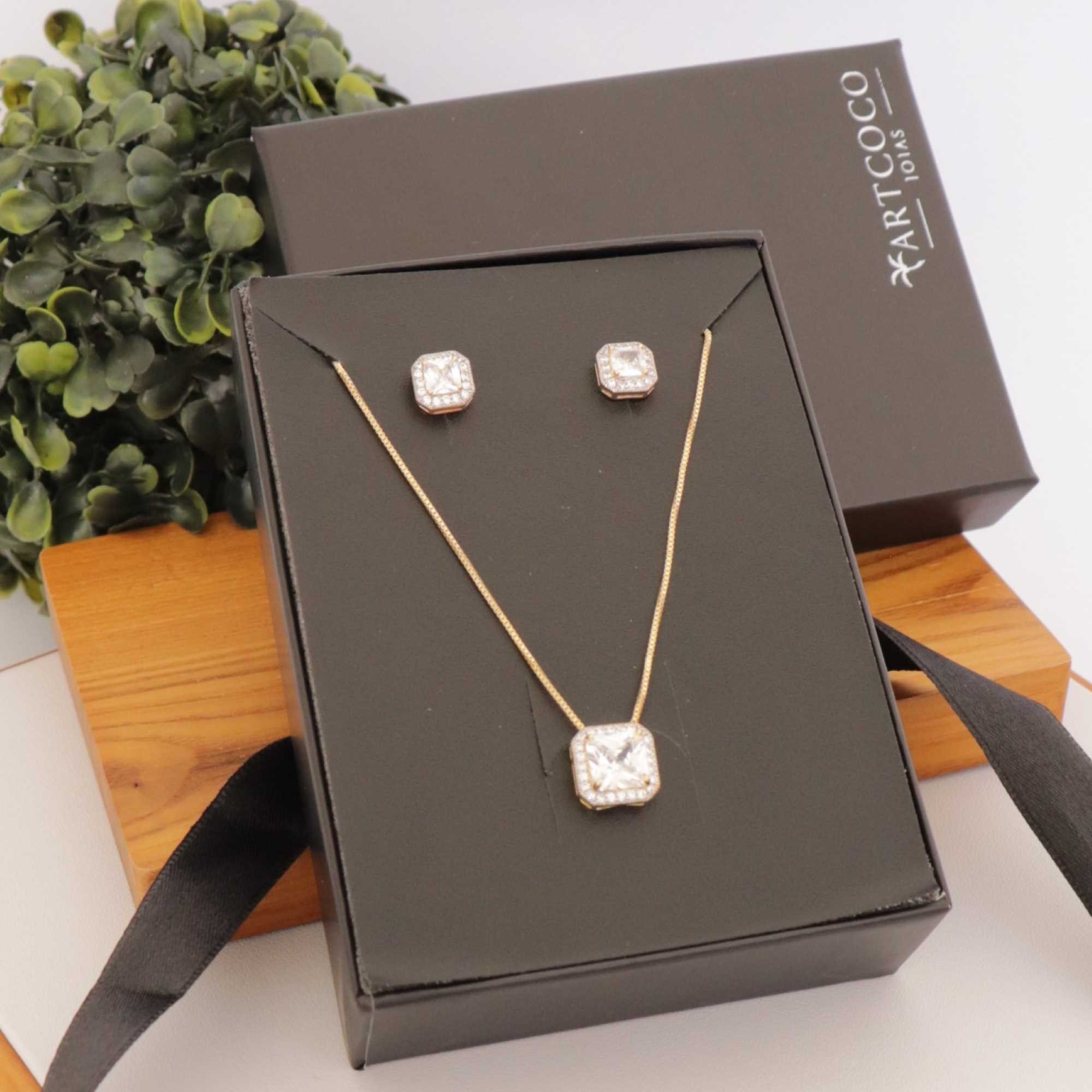 Conjunto Folheado a Ouro 18k Zircônia Quadrada Transparente Borda Cravejada Ouro 18K 4