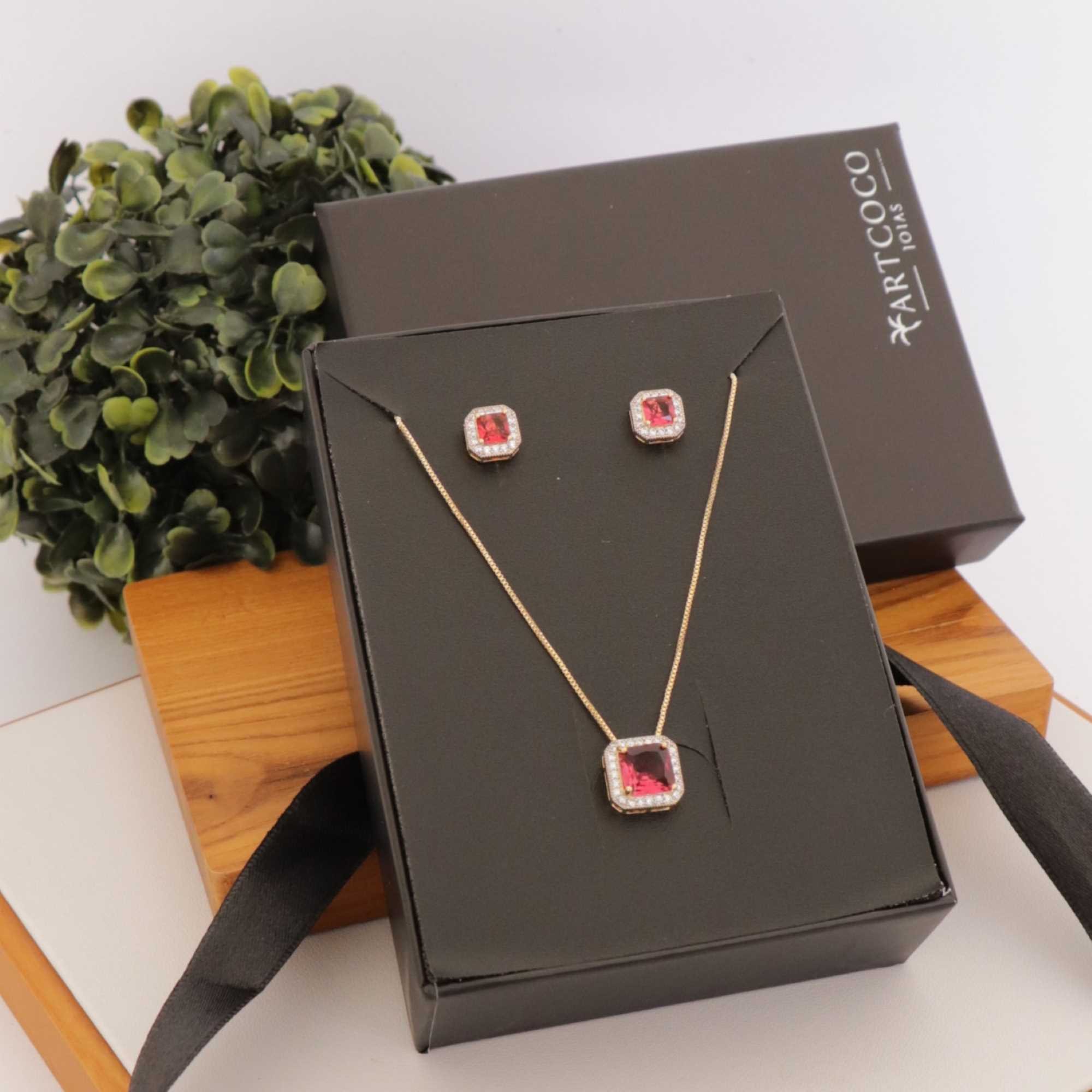 Conjunto Folheado a Ouro 18k Zircônia Quadrada Rosa Borda Cravejada Ouro 18K/Rosa 4