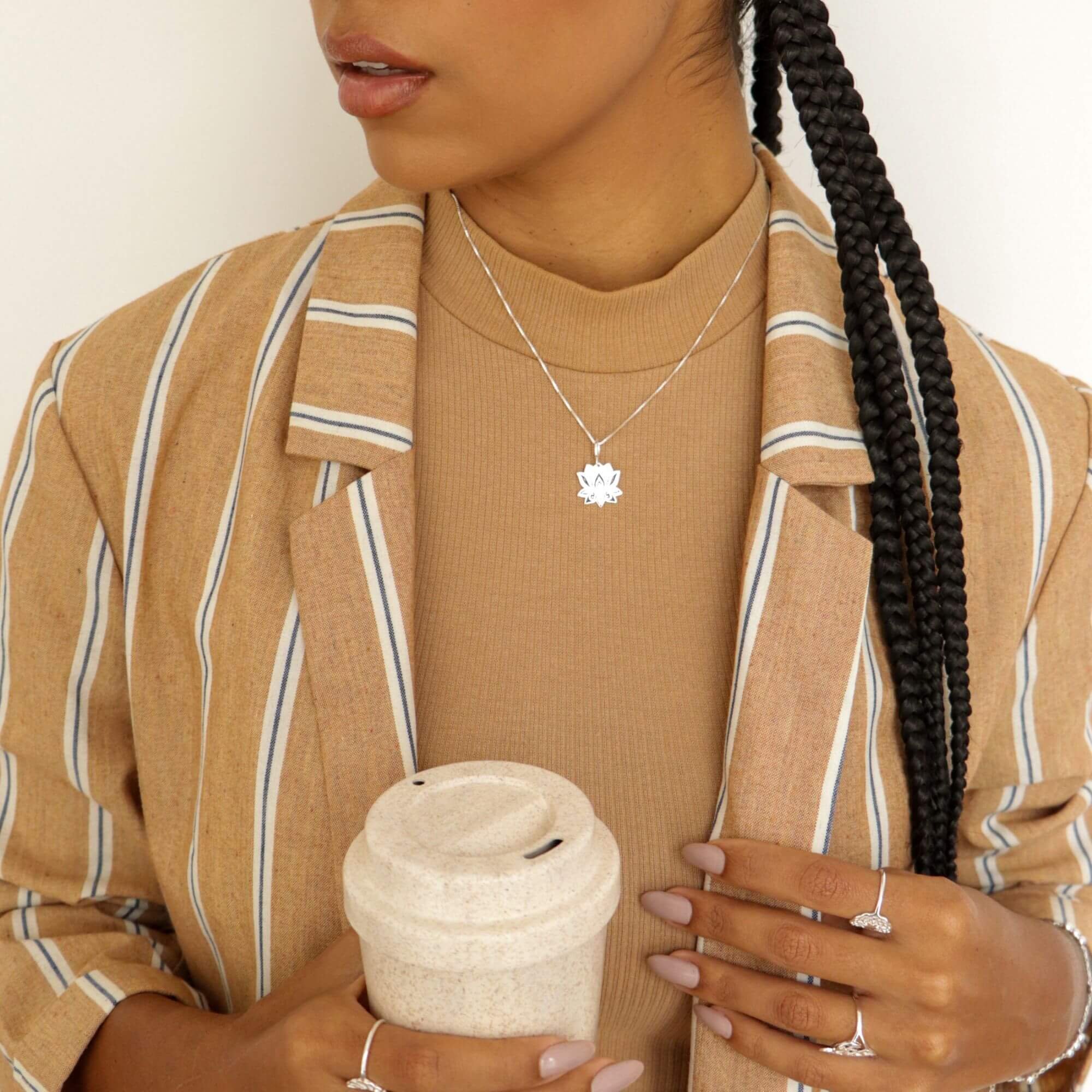 Colar Prata 925 Flor de Lótus com Detalhes G Prata 4