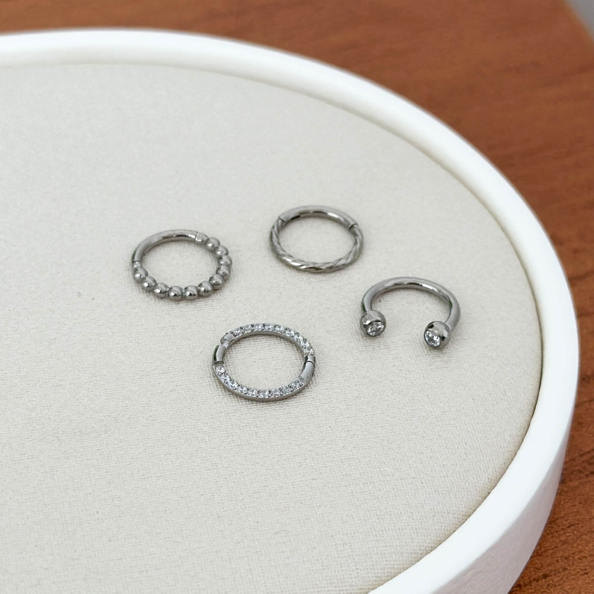 Piercing Nariz Titânio Argola Trançada Prata 3