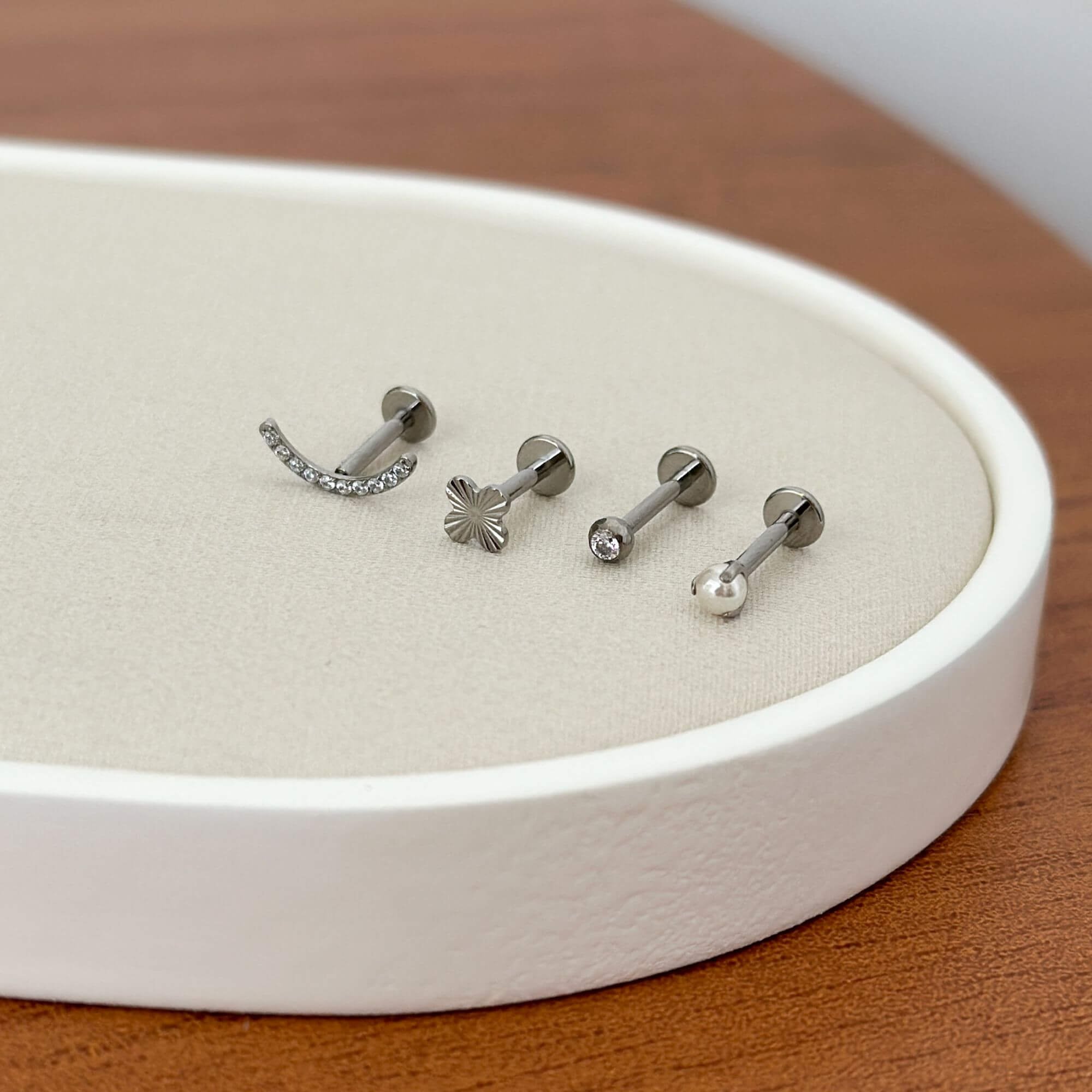 Piercing 8mm Titânio Labret Pérola Prata 3