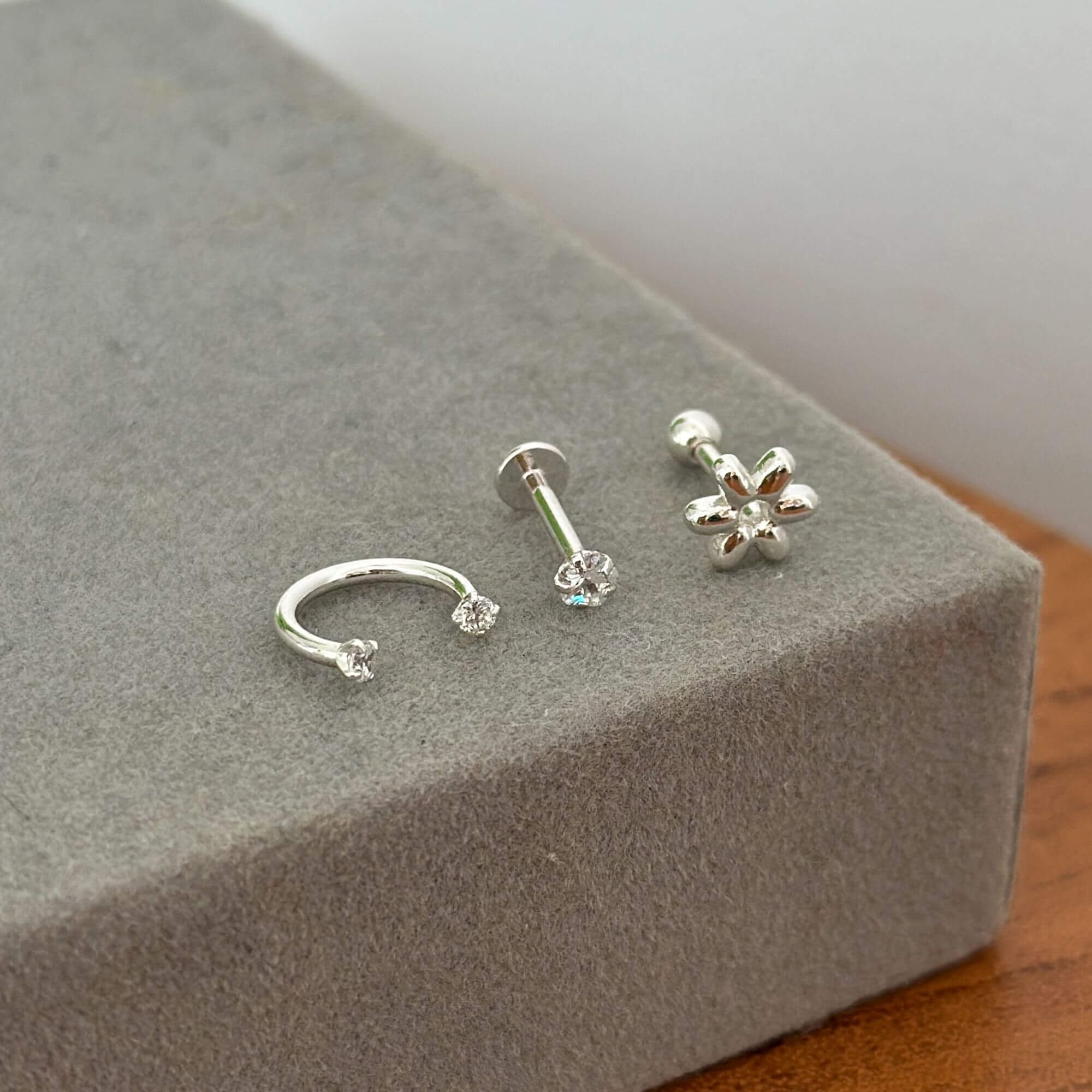 Piercing 8mm Tragus Prata 925 Flor Prata 3