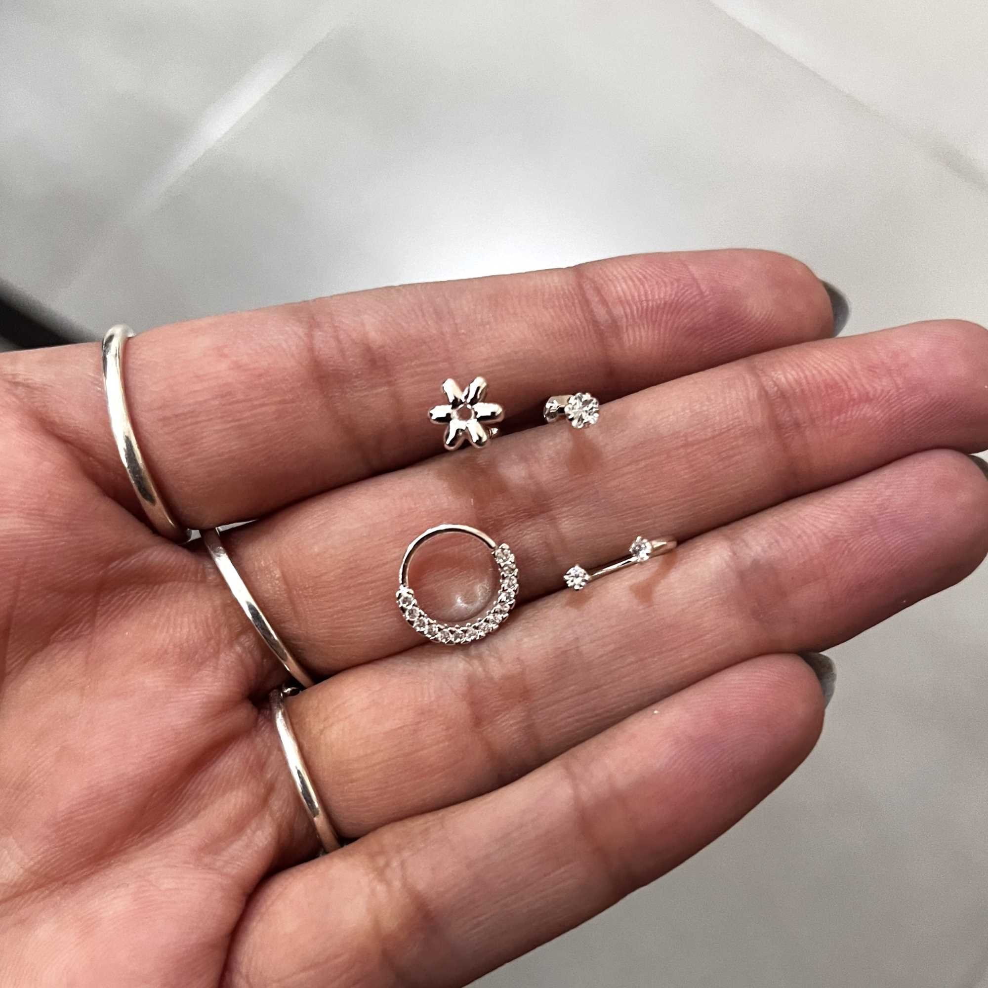 Piercing 8mm Tragus/Hélix Prata 925 Base Reta Estrela Zircônia Prata 3