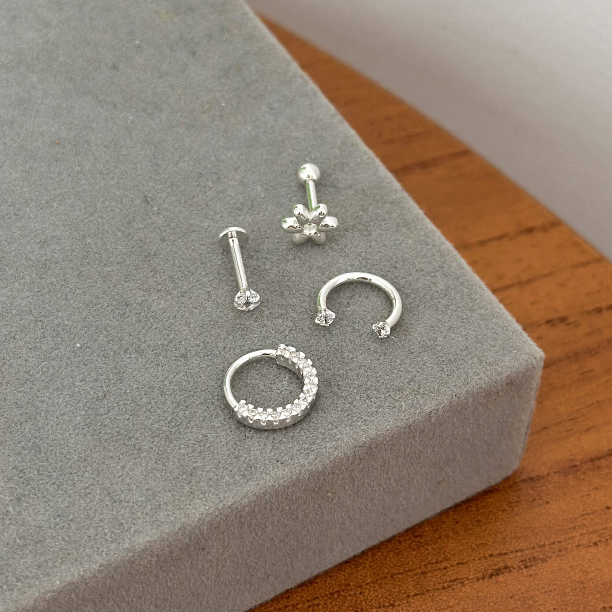 Piercing Prata 925 Ferradura Ponto de Luz Prata 4