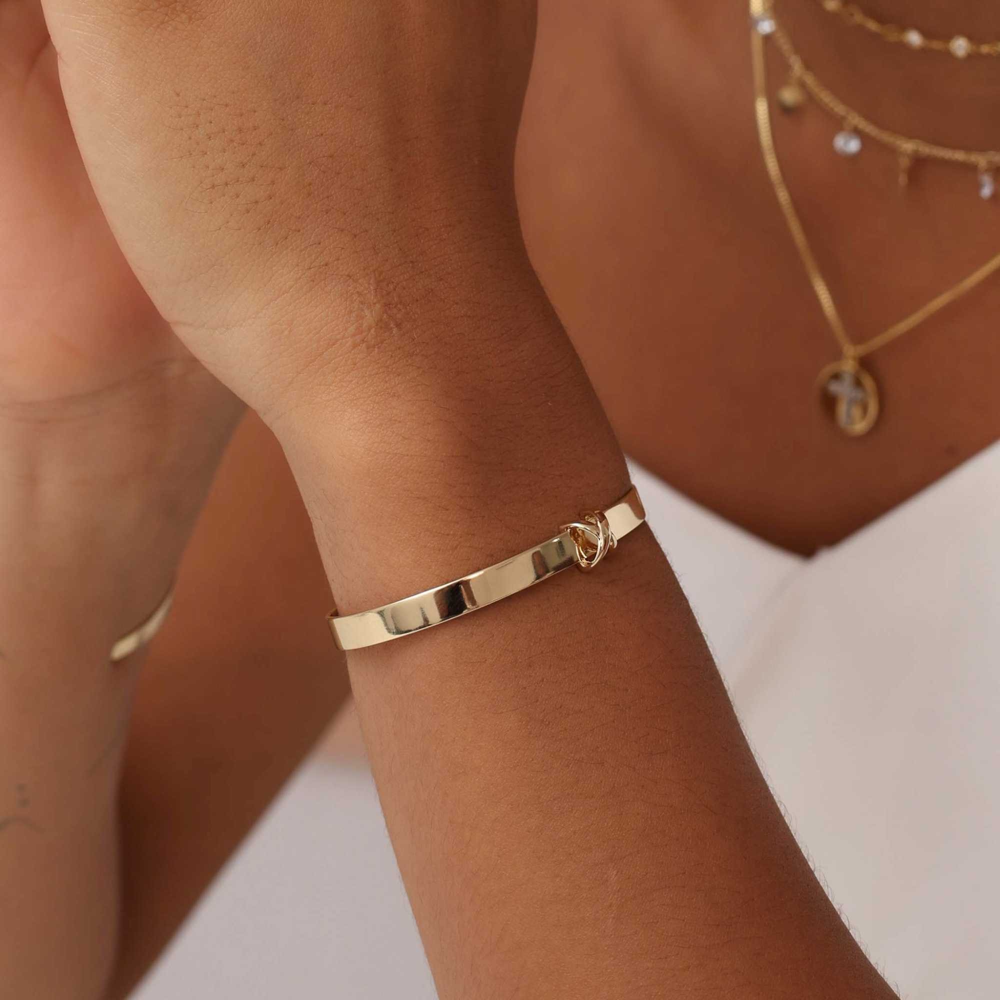 Bracelete Folheado a Ouro 18k Aro Largo Nó Dourado 6