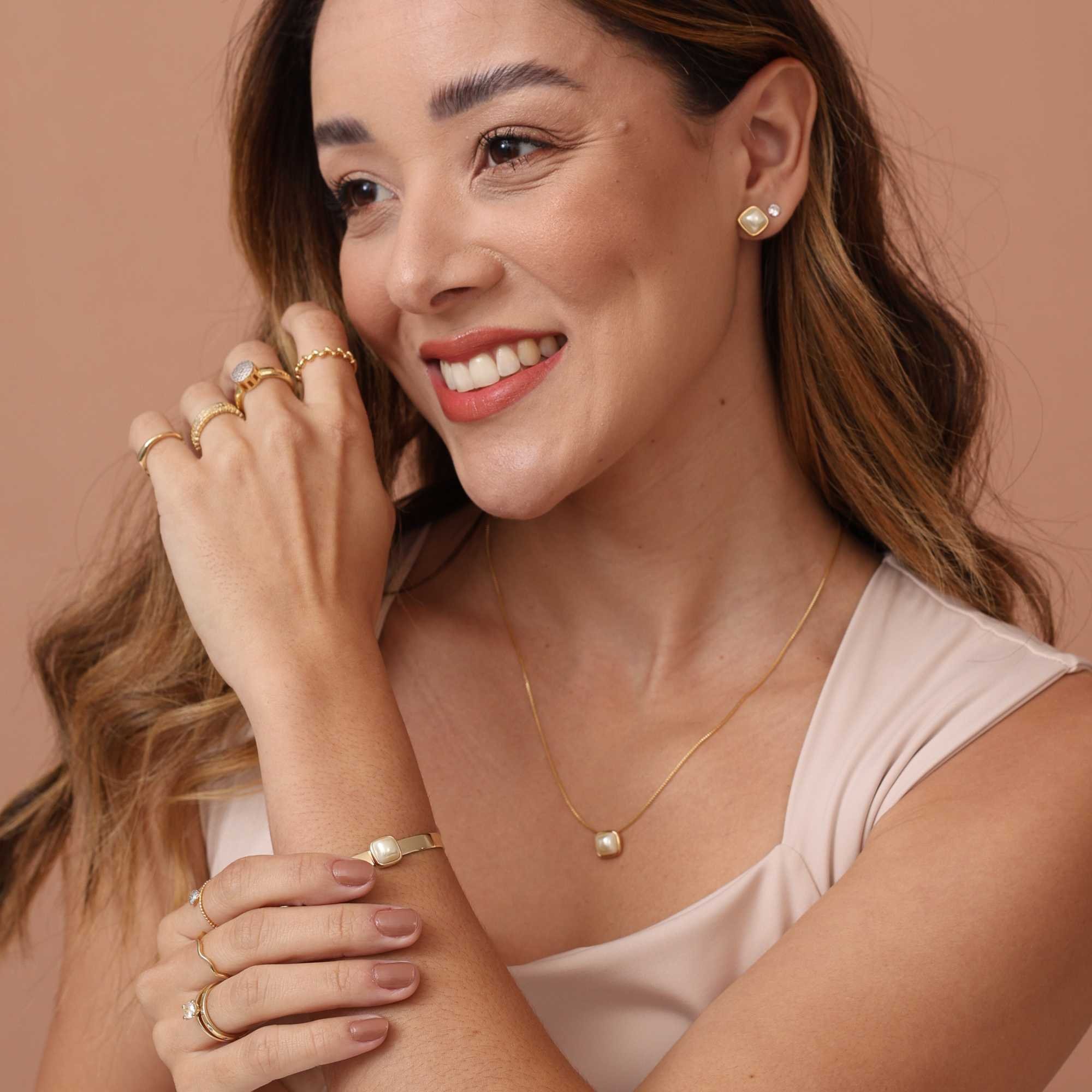 Colar Folheado a Ouro 18k Pingente Pérola Quadrado Dourado 2