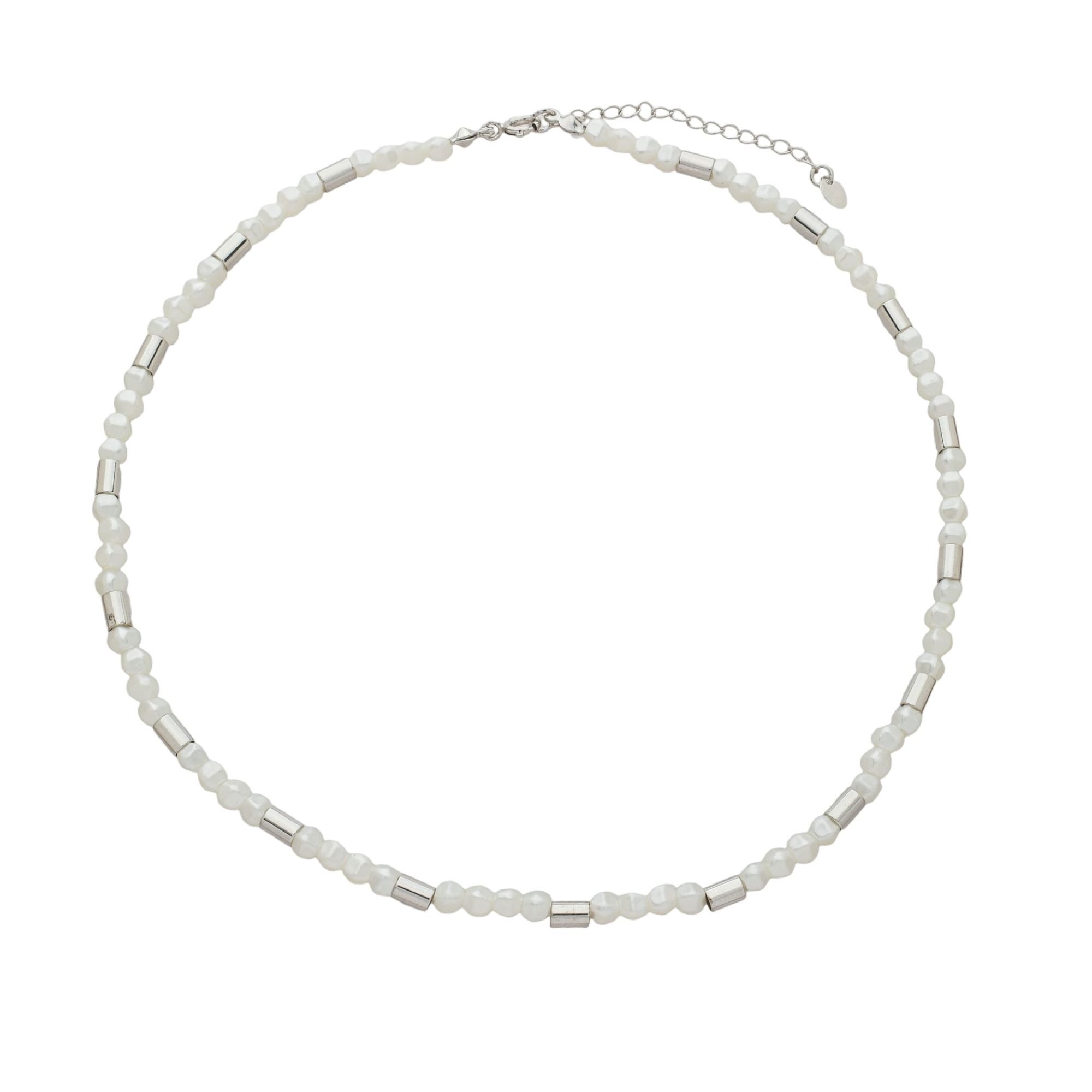 Colar Folheado a Ródio Detalhes Mini Canutilho e Pérola Barroca