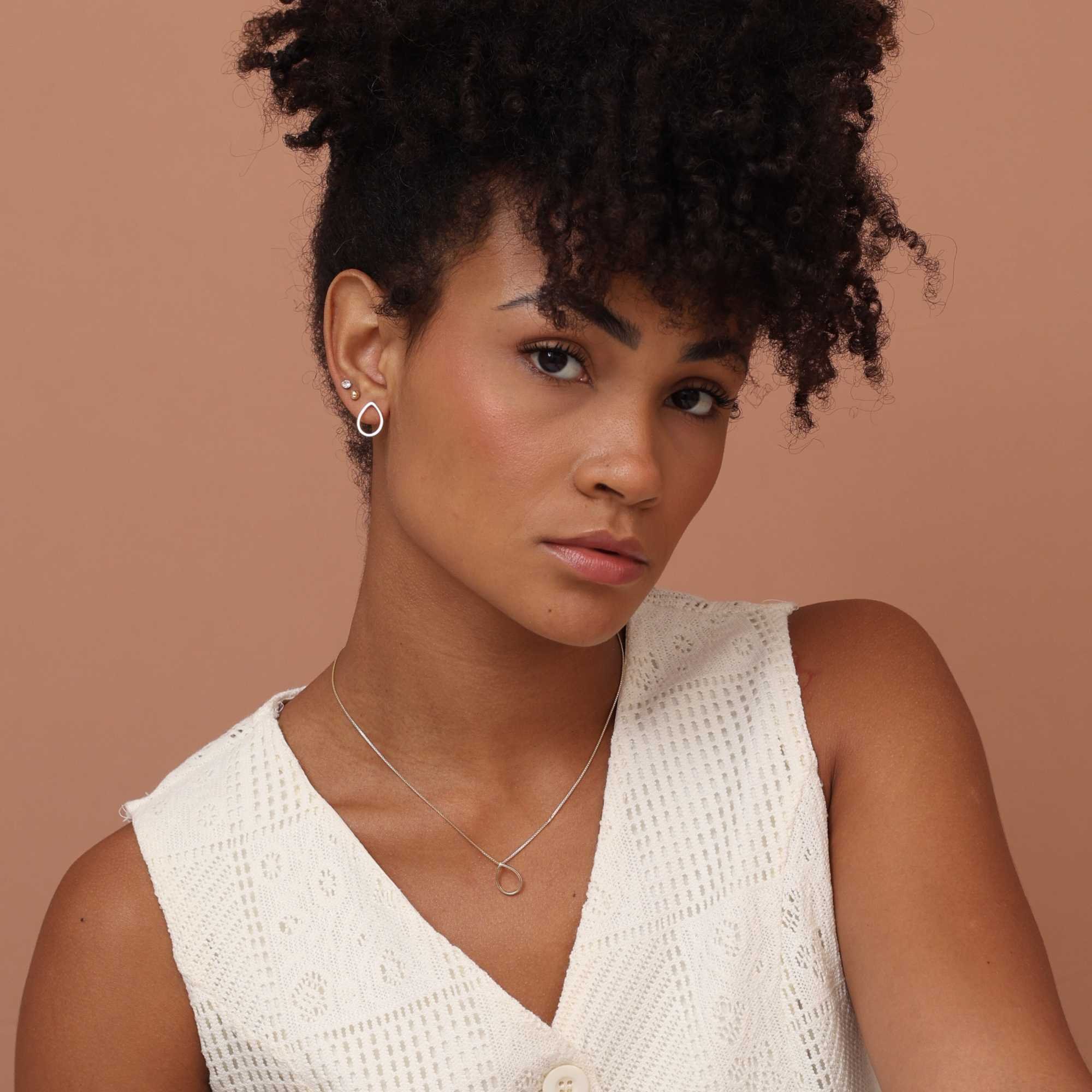 Conjunto Folheado a Ouro 18k Gota Lisa Vazada Dourado 2