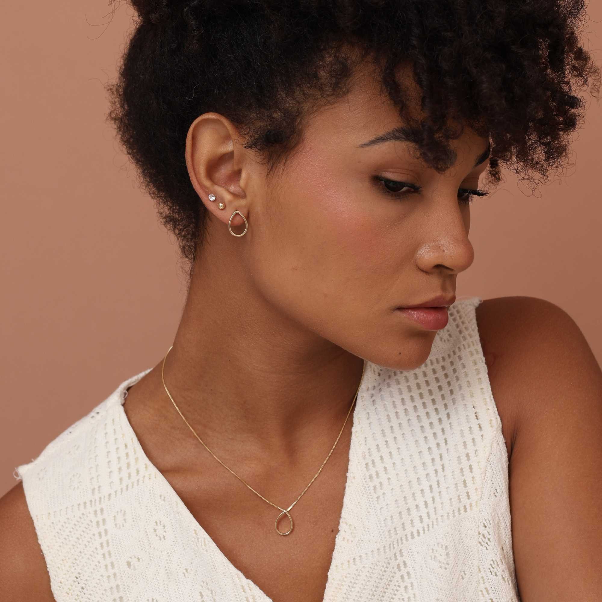 Colar Folheado a Ouro 18k Gota Lisa Vazada Dourado 4