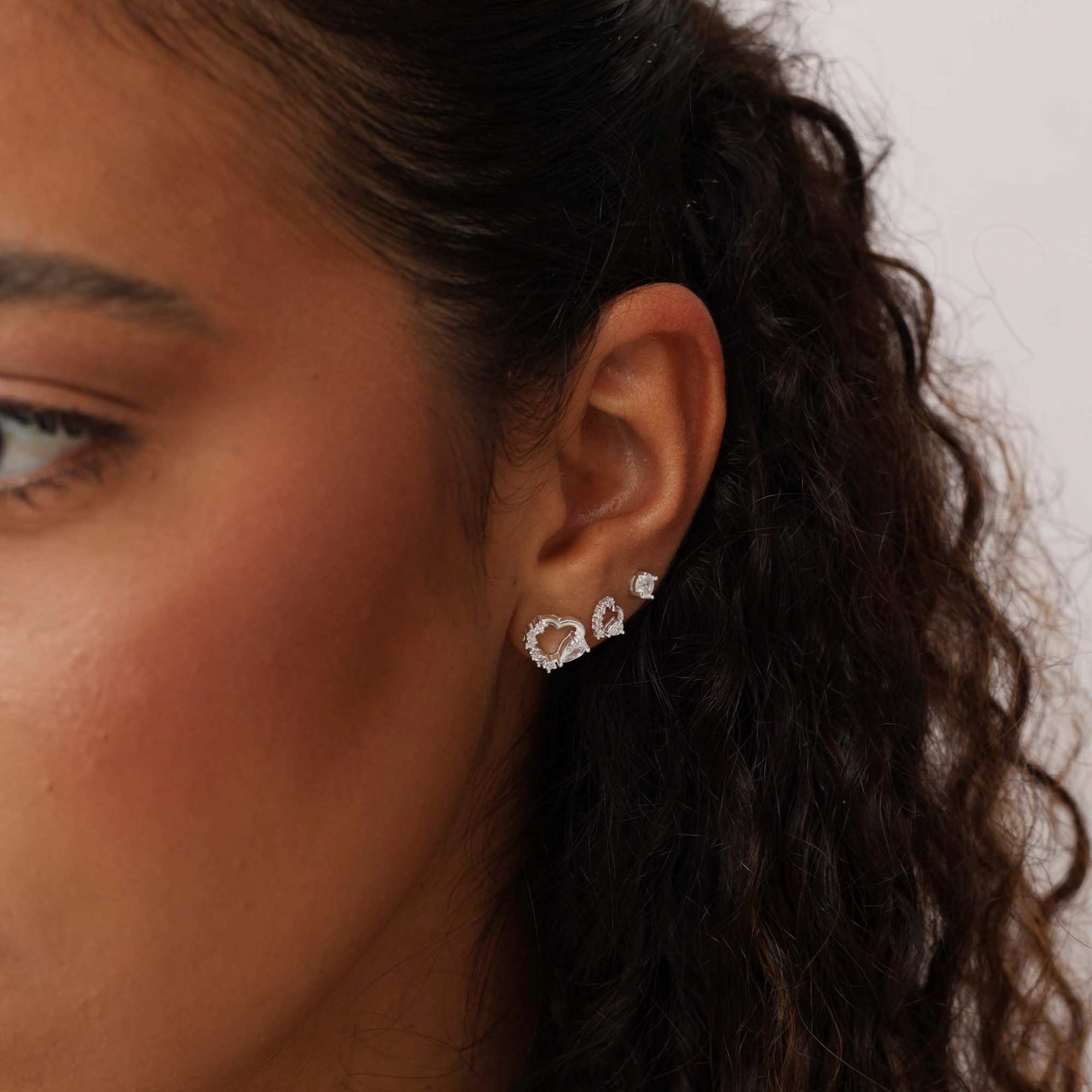 Kit 3 Brincos Prata 925 Coração Cravejado Zircônia Gota P e M + Zircônia Redonda Prata 3