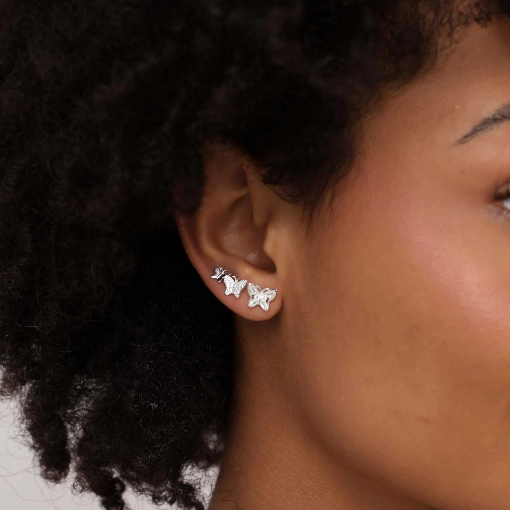 Brinco Prata 925 Borboleta Vazada Detalhes Zircônia Prata 4