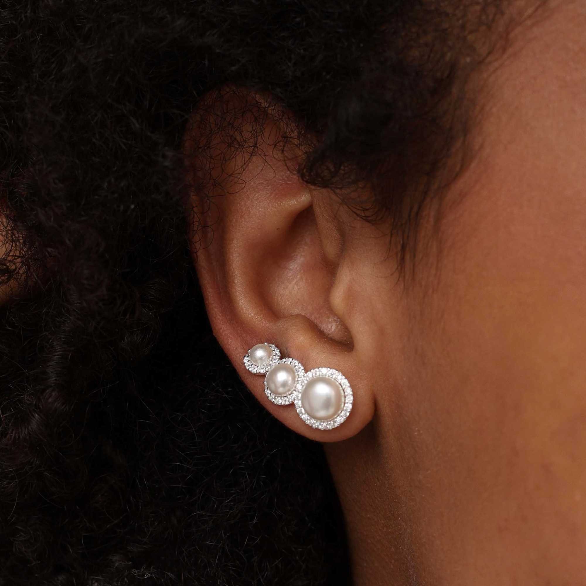 Brinco Prata 925 Pérola Borda Cravejada G Prata 2