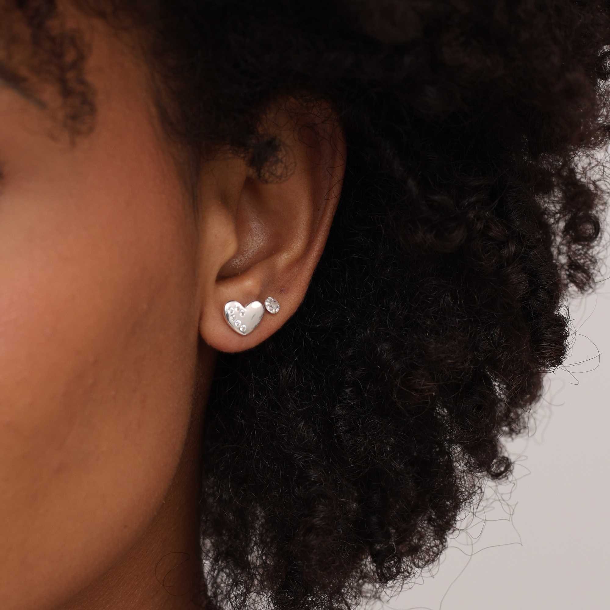 Brinco Prata 925 Coração Detalhes Zircônia M Prata 2