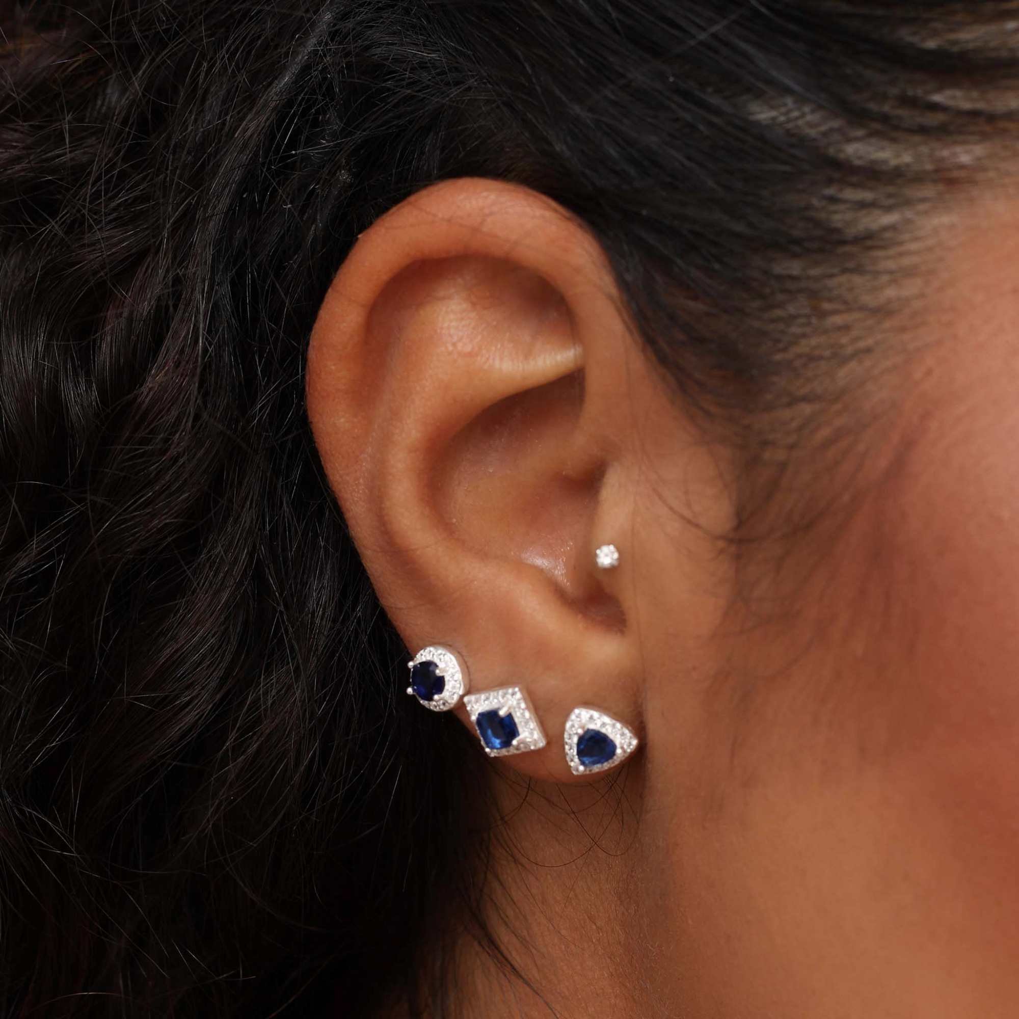 Brinco Prata 925 Zircônia Quadrada Azul Borda Cravejada