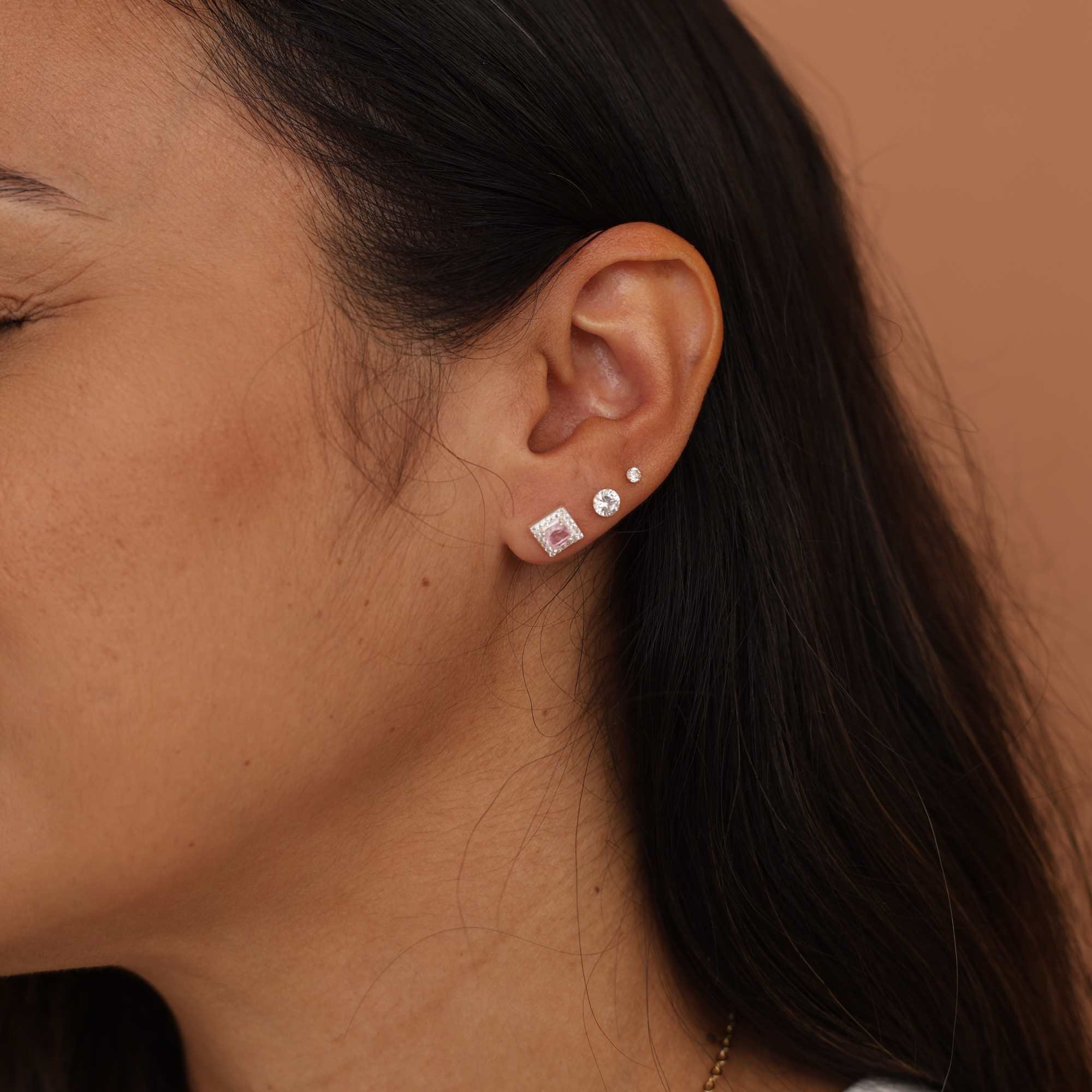 Brinco Prata 925 Zircônia Quadrada Rosa Claro Borda Cravejada Prata 3