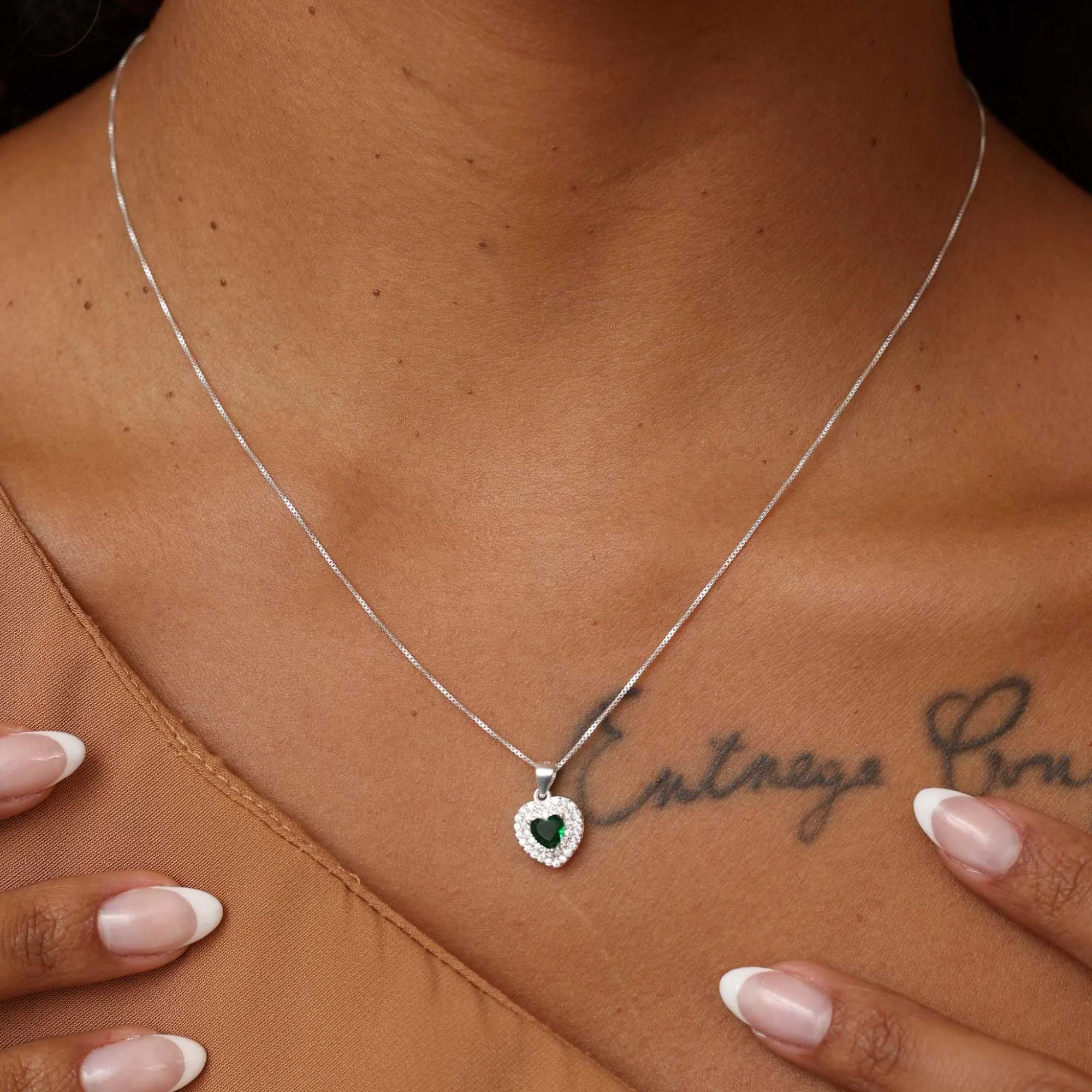 Conjunto Prata 925 Coração Verde Borda Cravejada Prata 2