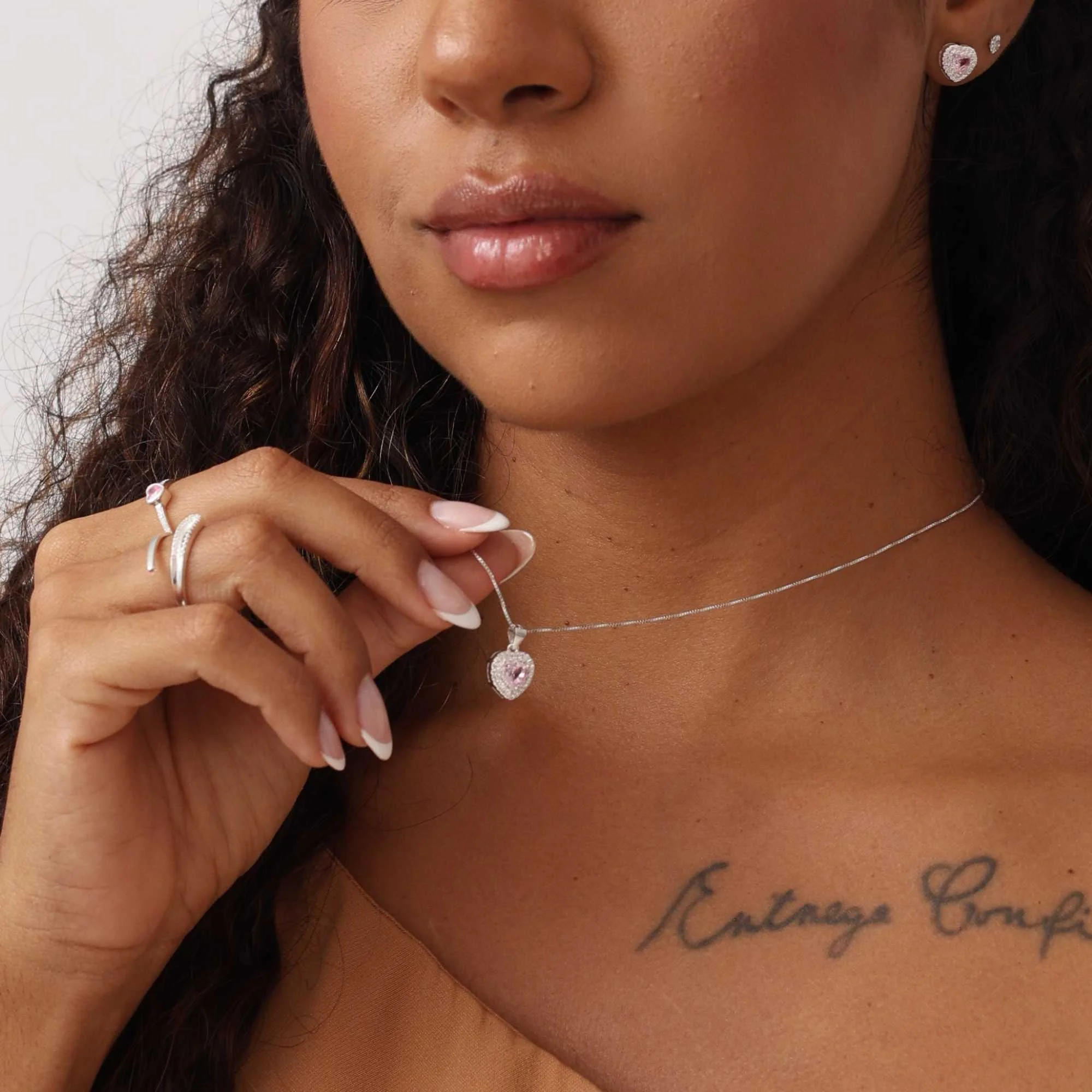 Conjunto Prata 925 Coração Rosa Claro Borda Cravejada Prata 5