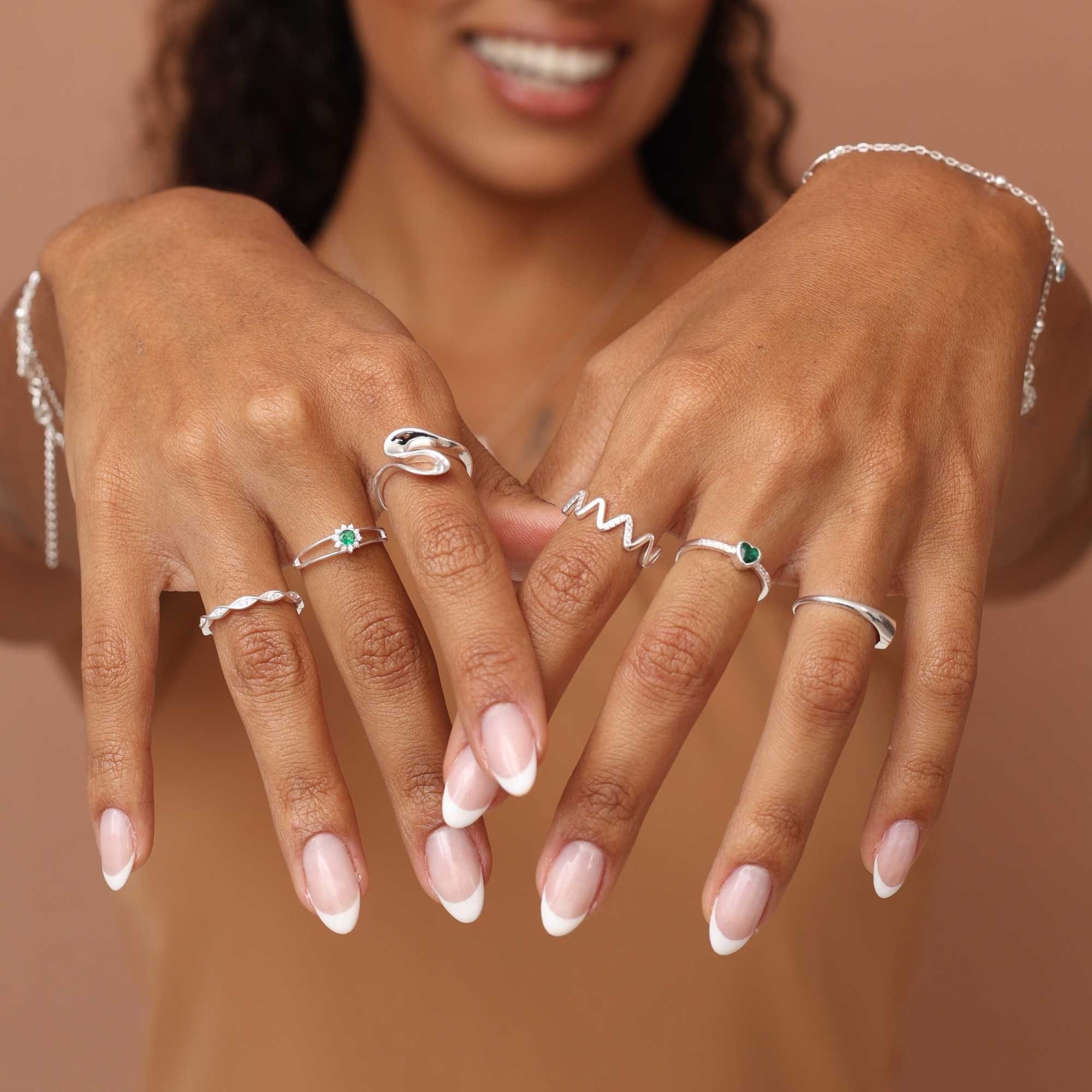 Anel Prata 925 Solitário Flor Cravejada Zircônia Verde Aro Duplo Prata 2