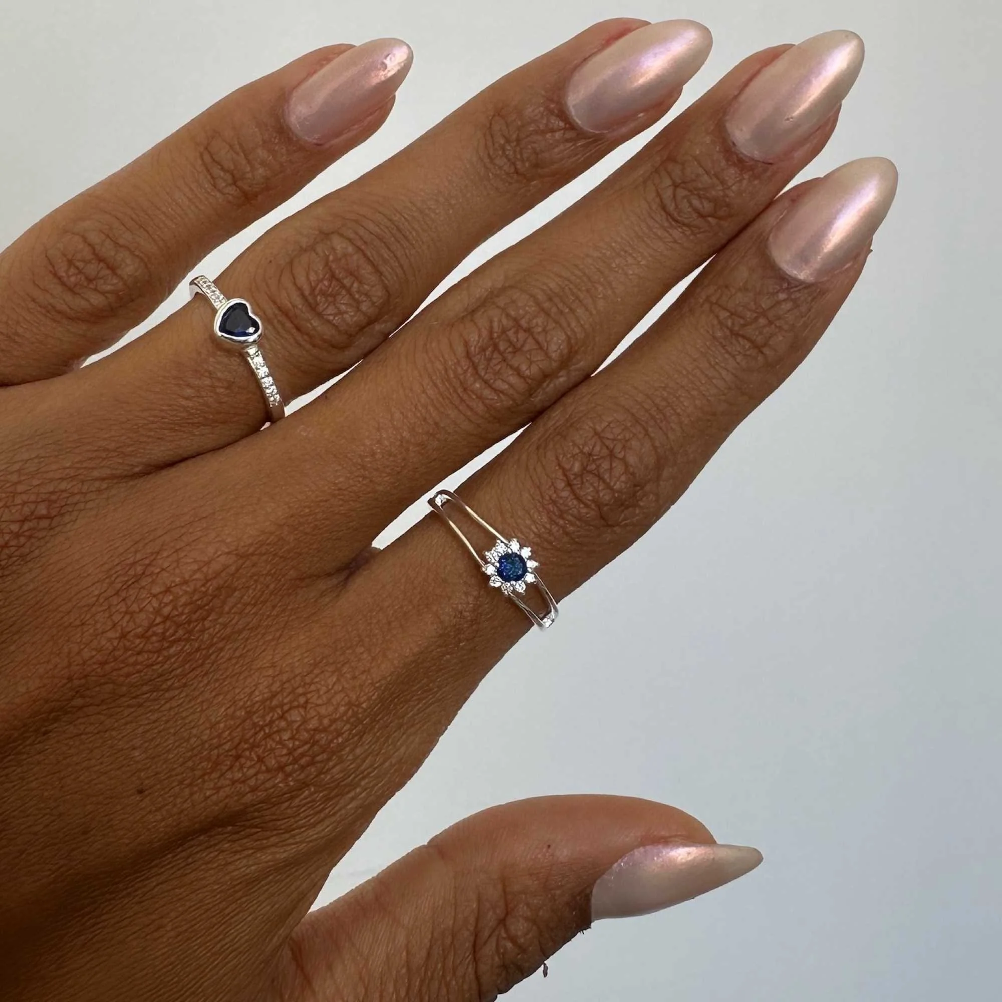 Anel Prata 925 Solitário Coração Zircônia Azul e Mini Zircônias Prata 4