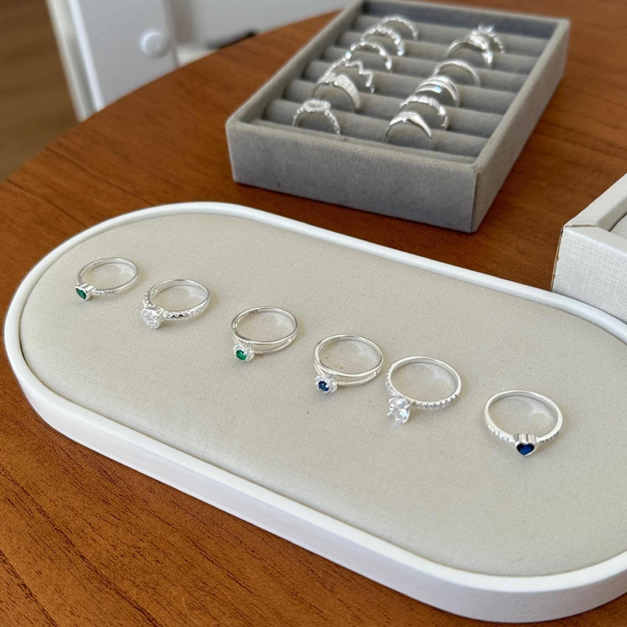 Anel Prata 925 Solitário Coração Zircônia Azul e Mini Zircônias Prata 5