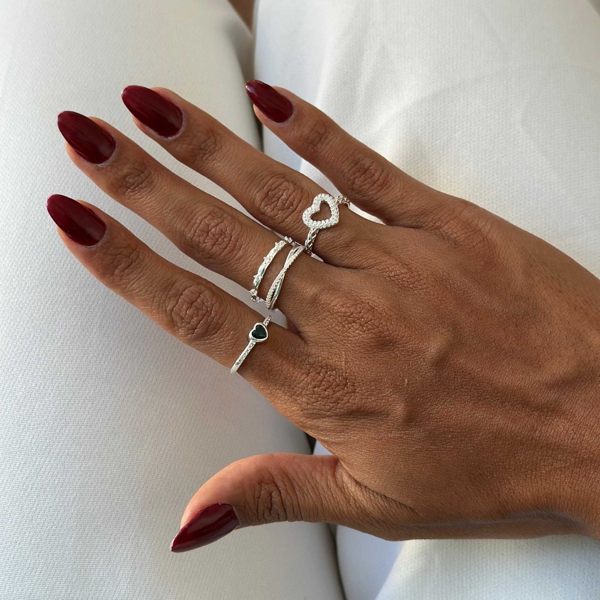 Anel Prata 925 Solitário Coração Zircônia Verde e Mini Zircônias Prata 7