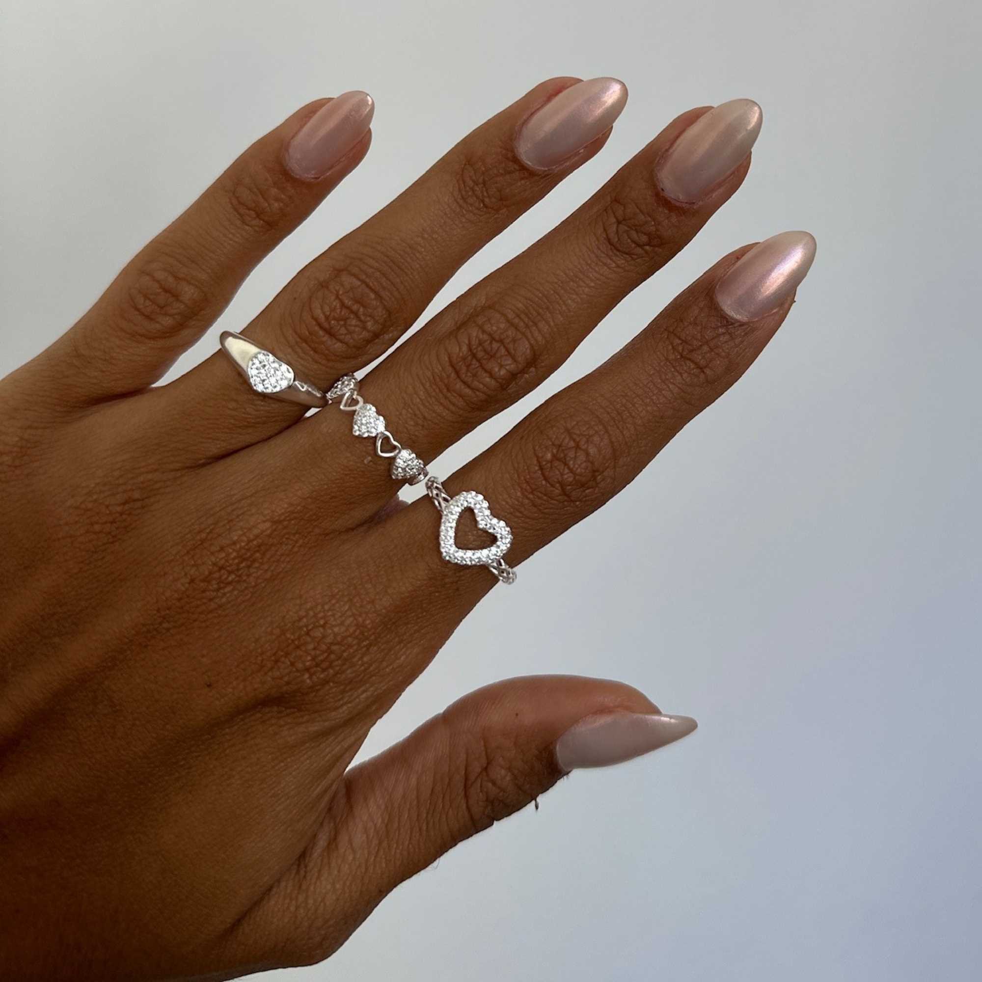 Anel Prata 925 Coração Cravejado e Aro com Detalhe Vazado Prata 4