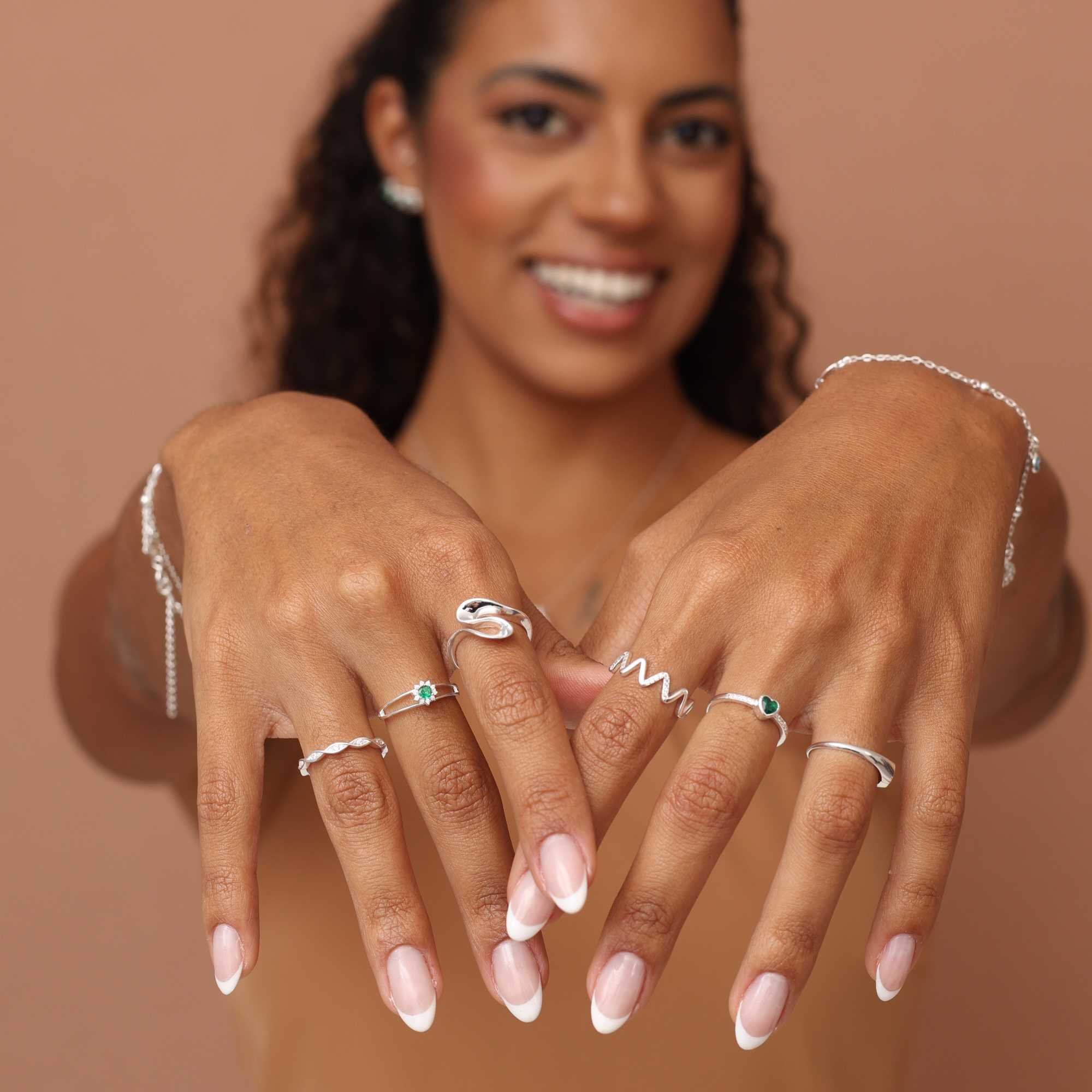 Anel Prata 925 Aro Trançado e Pontos de Luz Prata 3