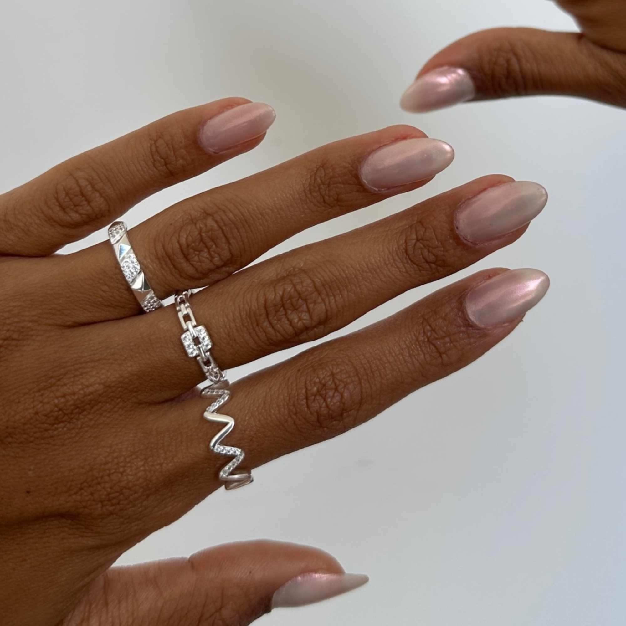 Anel Prata 925 Spike e Quadrados Cravejados Prata 3