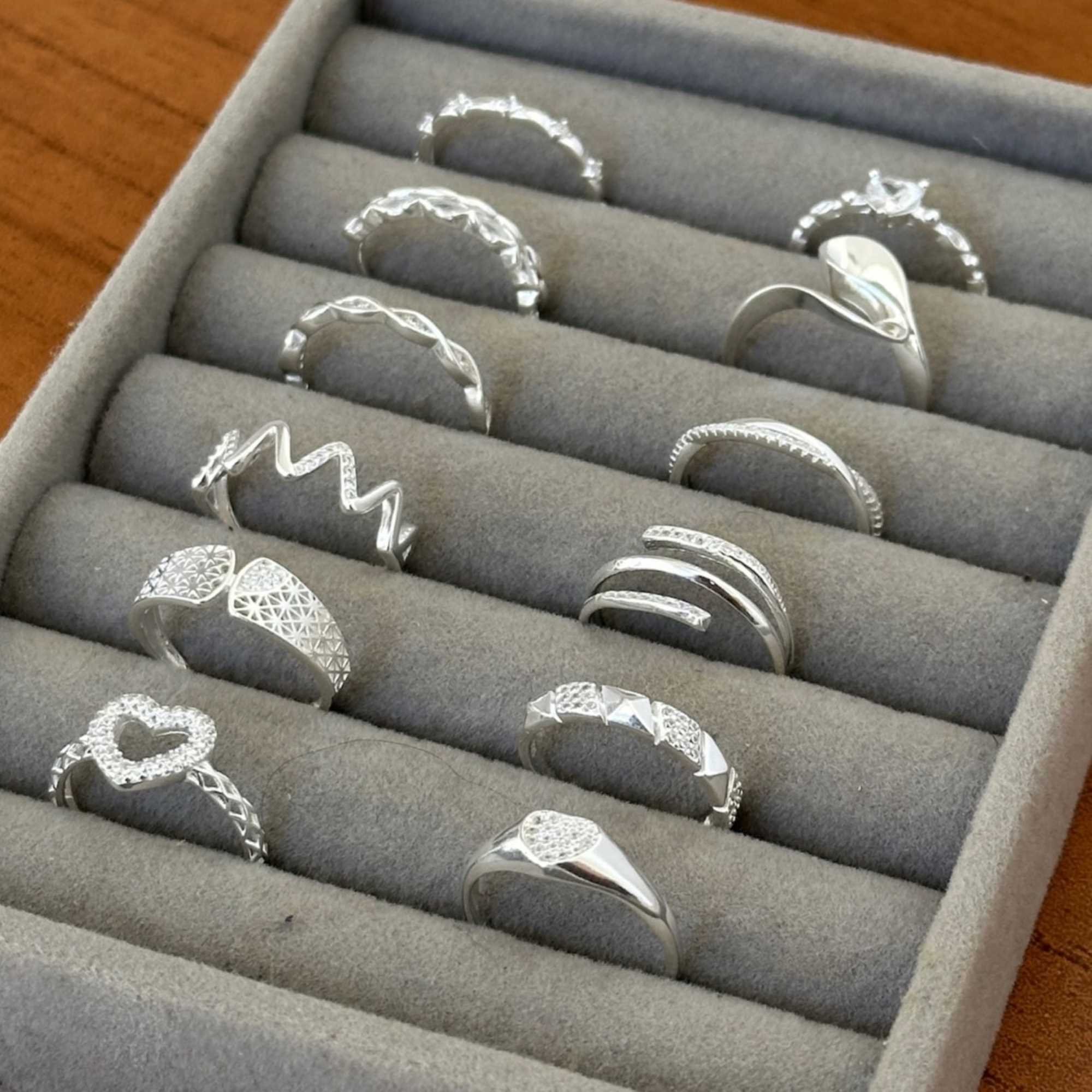 Anel Prata 925 Aro Abaulado Coração Cravejado Prata 4