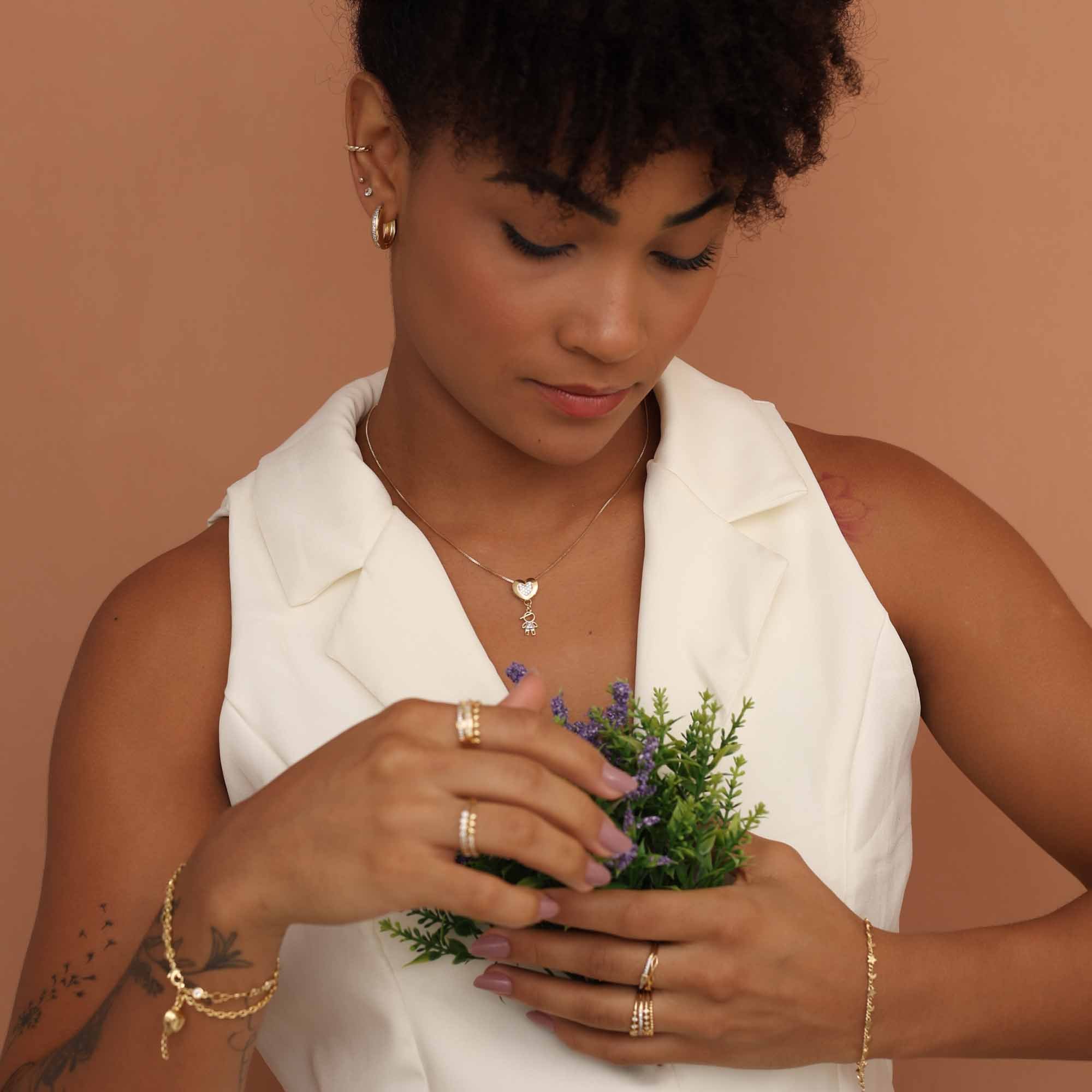 Colar Folheado a Ouro 18k Coração e Filho Cravejado Dourado 3