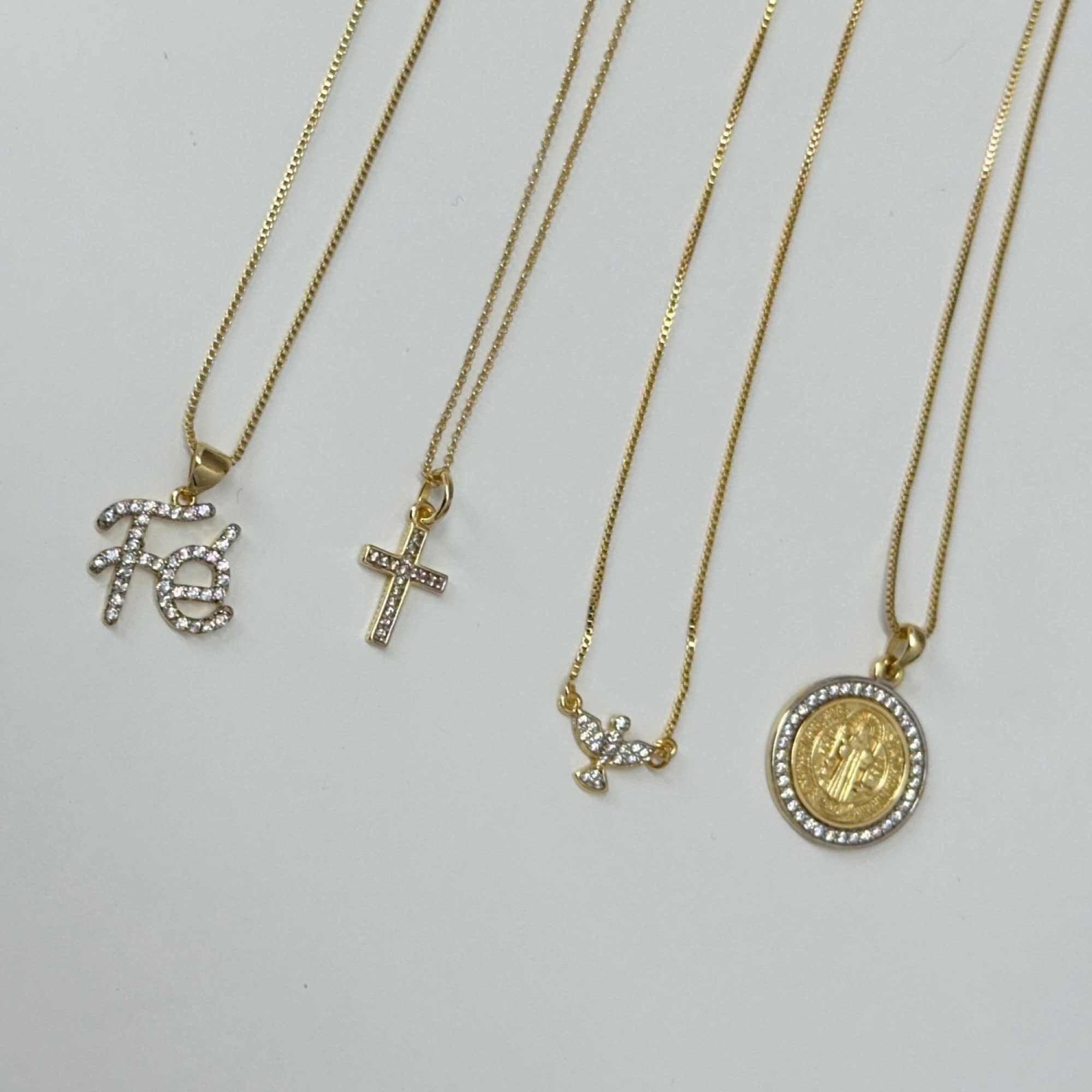 Colar Folheado a Ouro 18k Elo Português Pingente Crucifixo Cravejado P Dourado 6