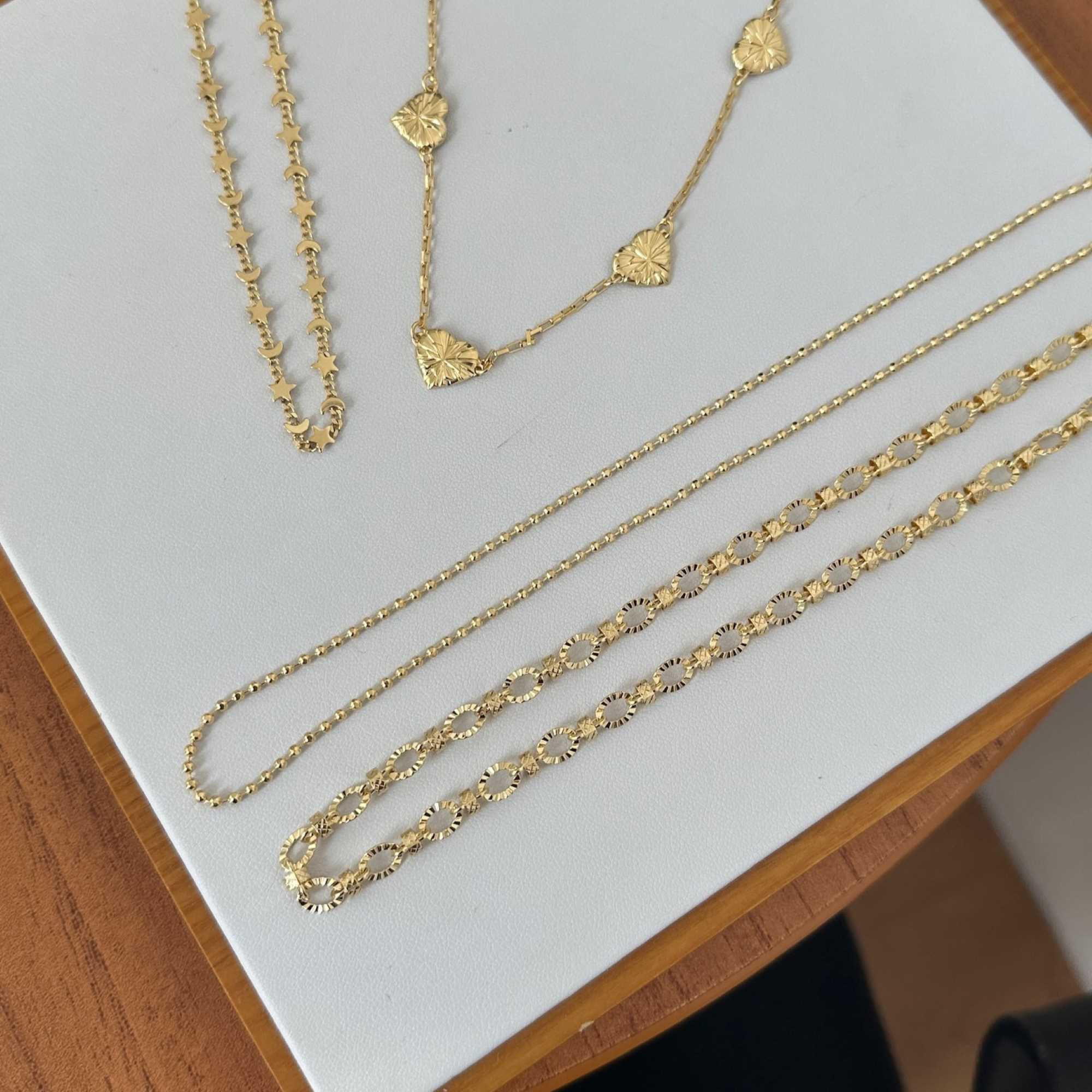 Gargantilha Folheado a Ouro 18k Corrente Elos Ovais e Canutilhos Texturados Dourado 3