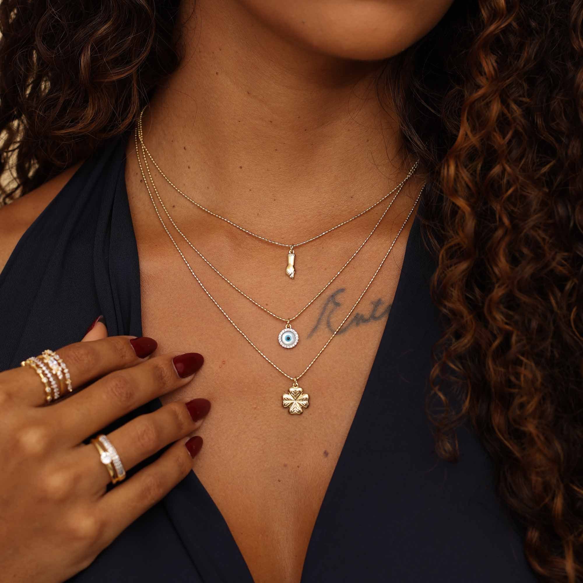 Colar Folheado a Ouro 18k Triplo Amuleto Figa, Olho Grego e Trevo Dourado 4