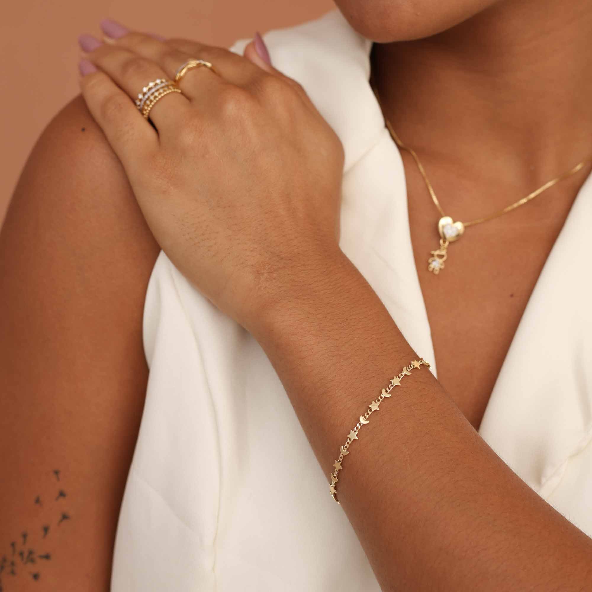 Pulseira Folheado a Ouro 18k Mini Estrela e Lua Dourado 3