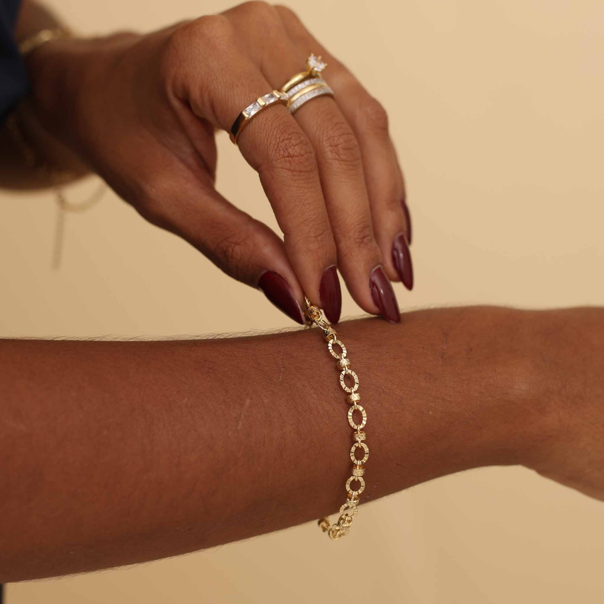 Pulseira Folheado a Ouro 18k Corrente Elos Ovais e Canutilhos Texturados Dourado 4