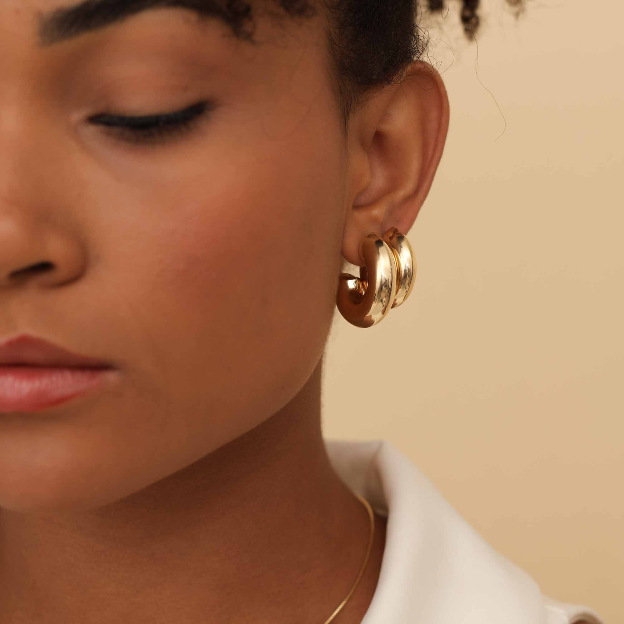 Argola Folheado a Ouro 18k Grossa Tubo Liso 9mm M Dourado 4