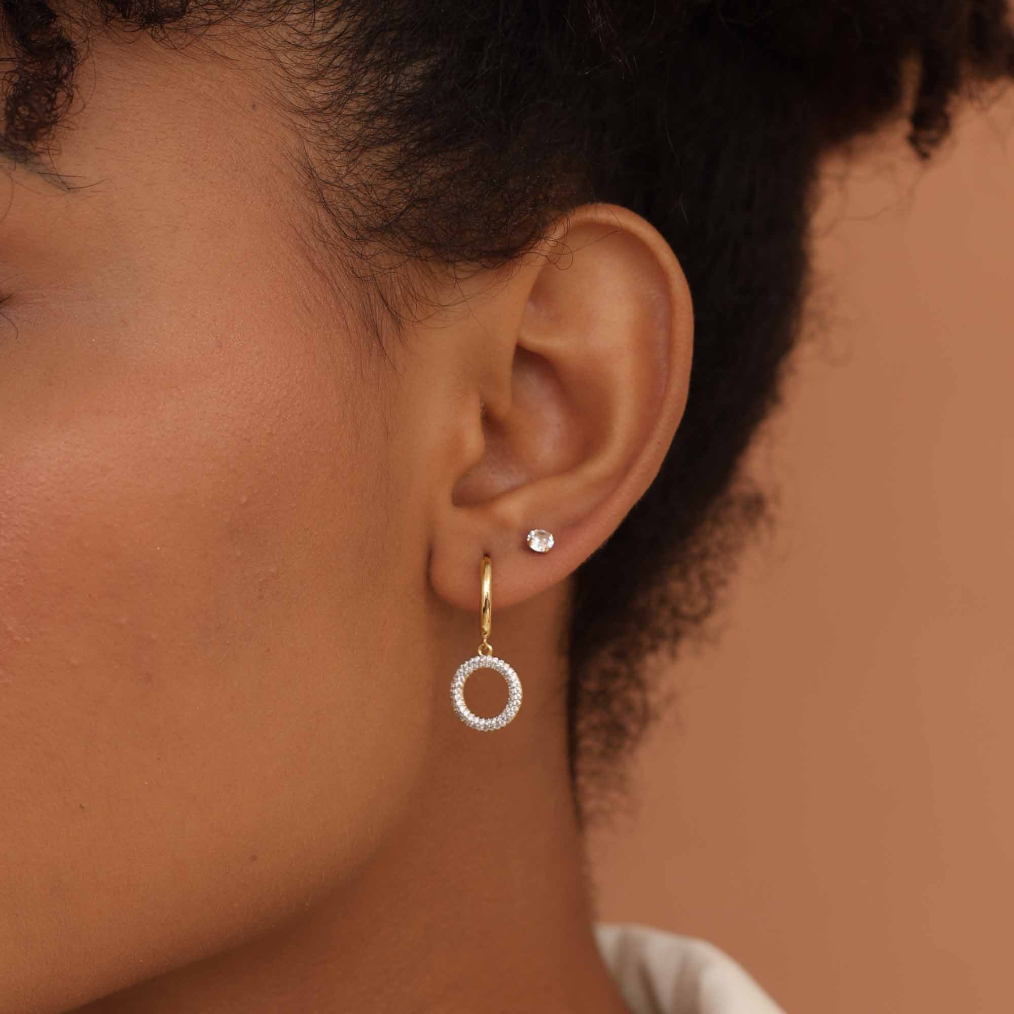 Argolinha Folheado a Ouro 18k Lisa Pingente Argola Cravejada Dourado 3