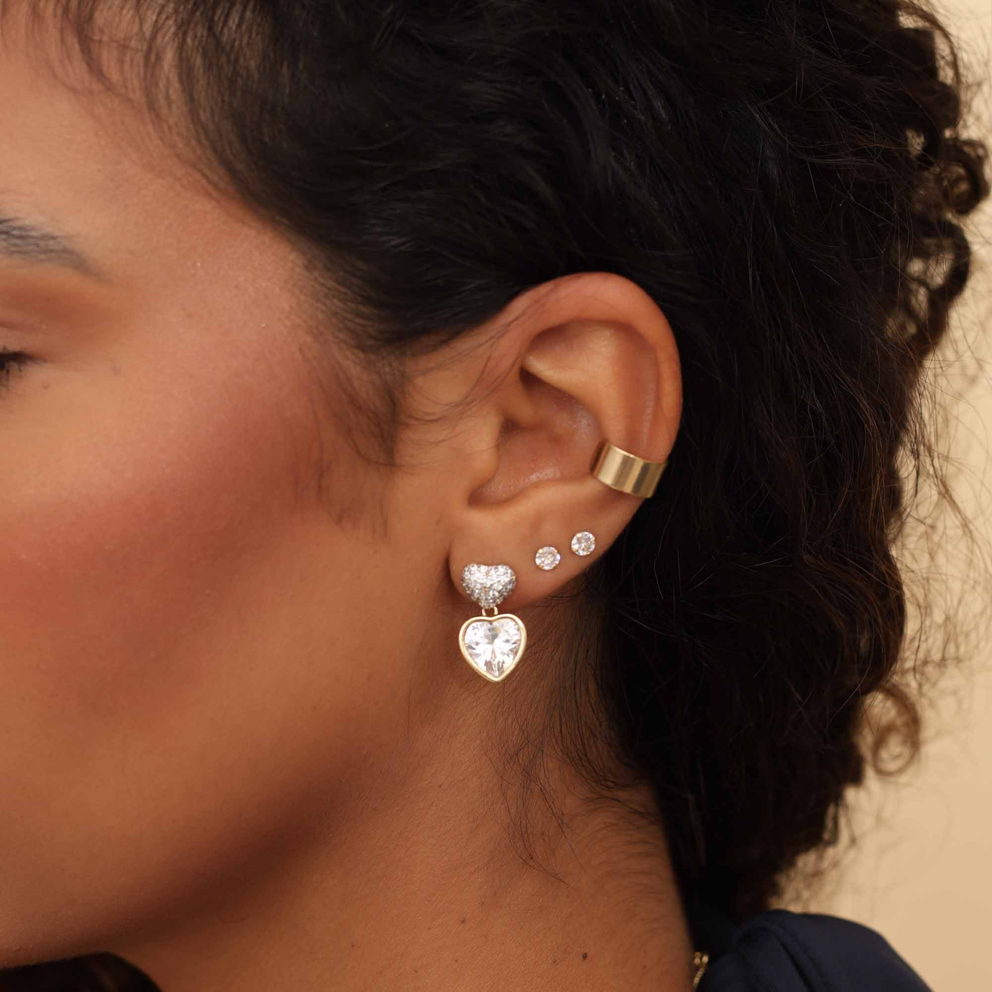 Brinco Folheado a Ouro 18k Coração Duplo Cravejado e Zircônia Transparente Dourado 2