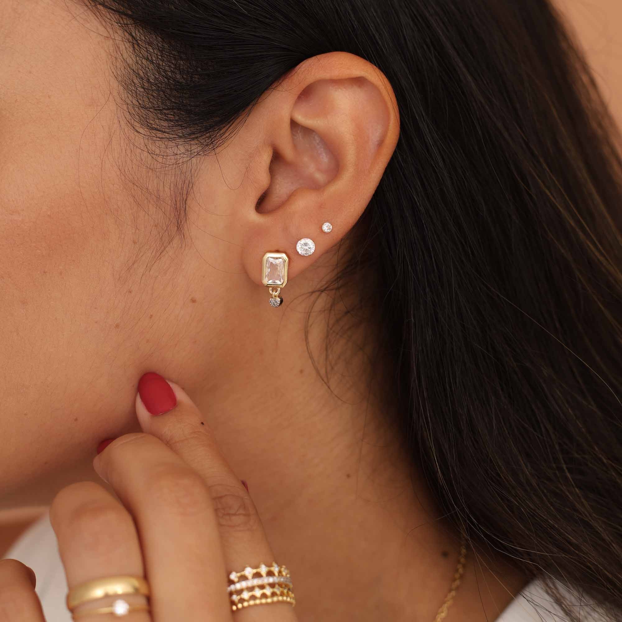 Brinco Folheado a Ouro 18k Mini Coração Cravejado e Zircônia Transparente Dourado 3