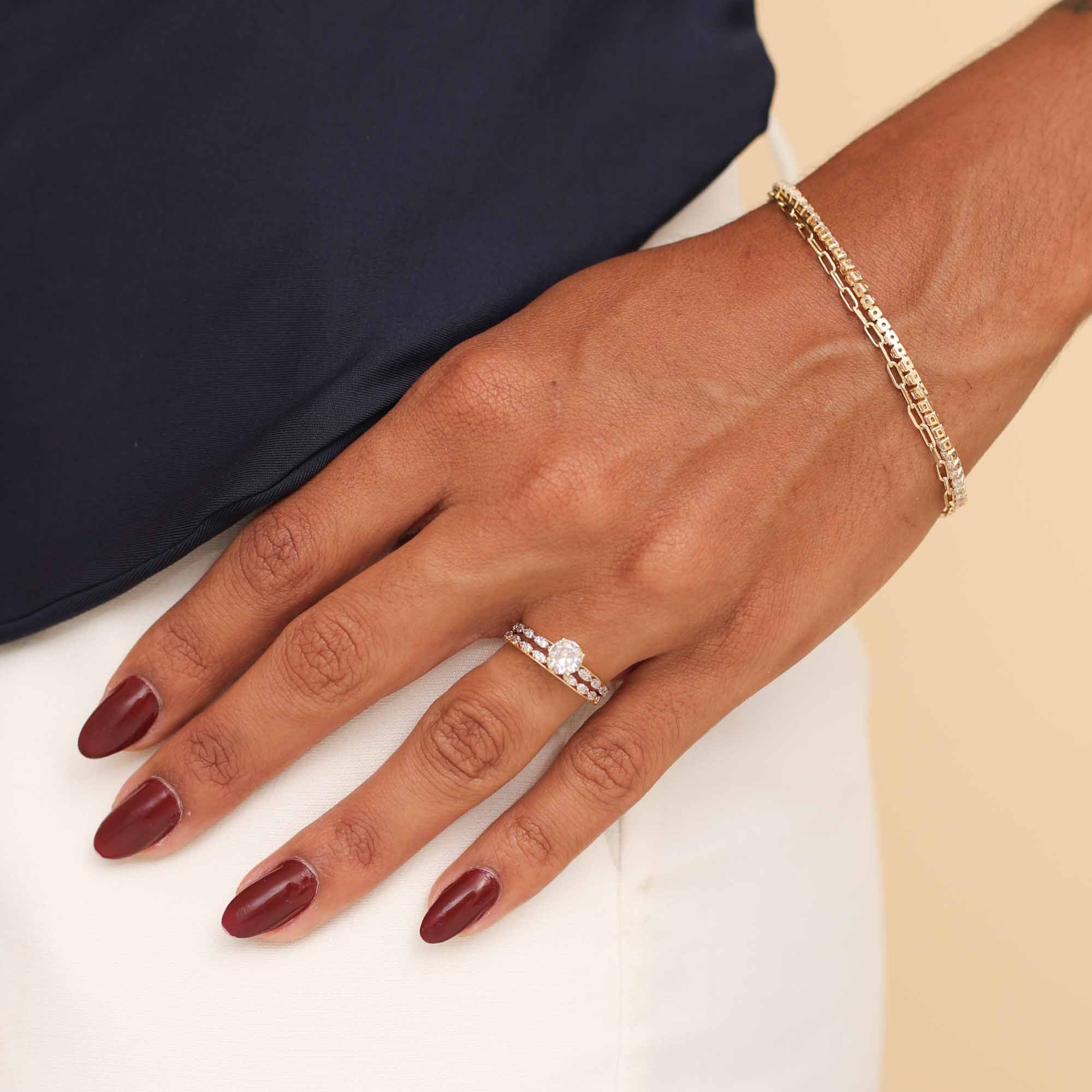 Anel Folheado a Ouro 18k Aparador Zircônia Detalhes Oval Dourado 2