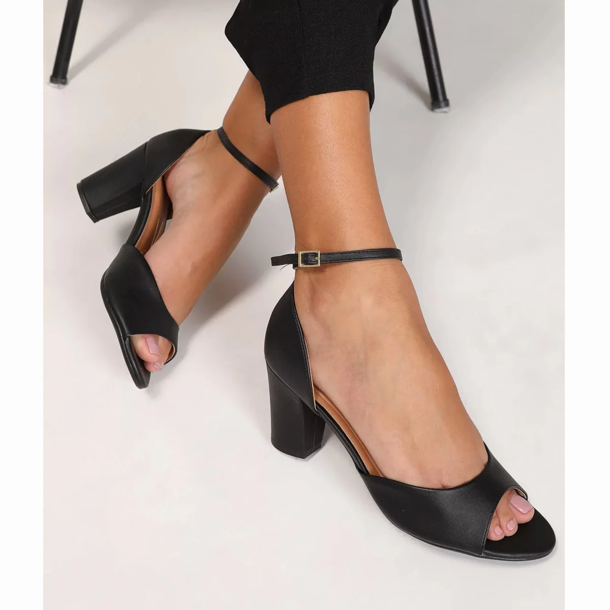 Sapato Peep Toe Salto Alto Feminino Vizzano Preto 3